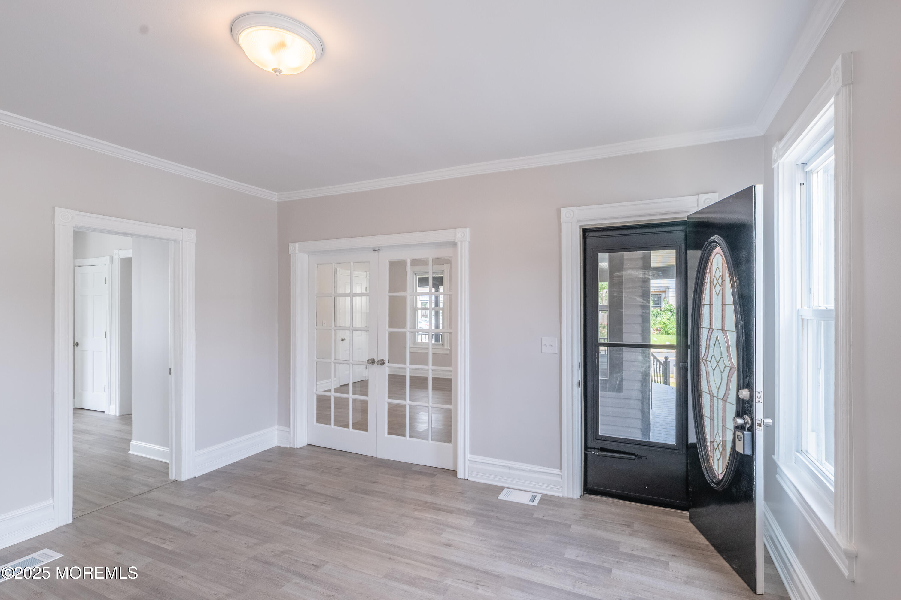 Englishtown, New Jersey, 07726, United States, 6 Bedrooms Bedrooms, ,4 BathroomsBathrooms,Residential,For Sale,1908199