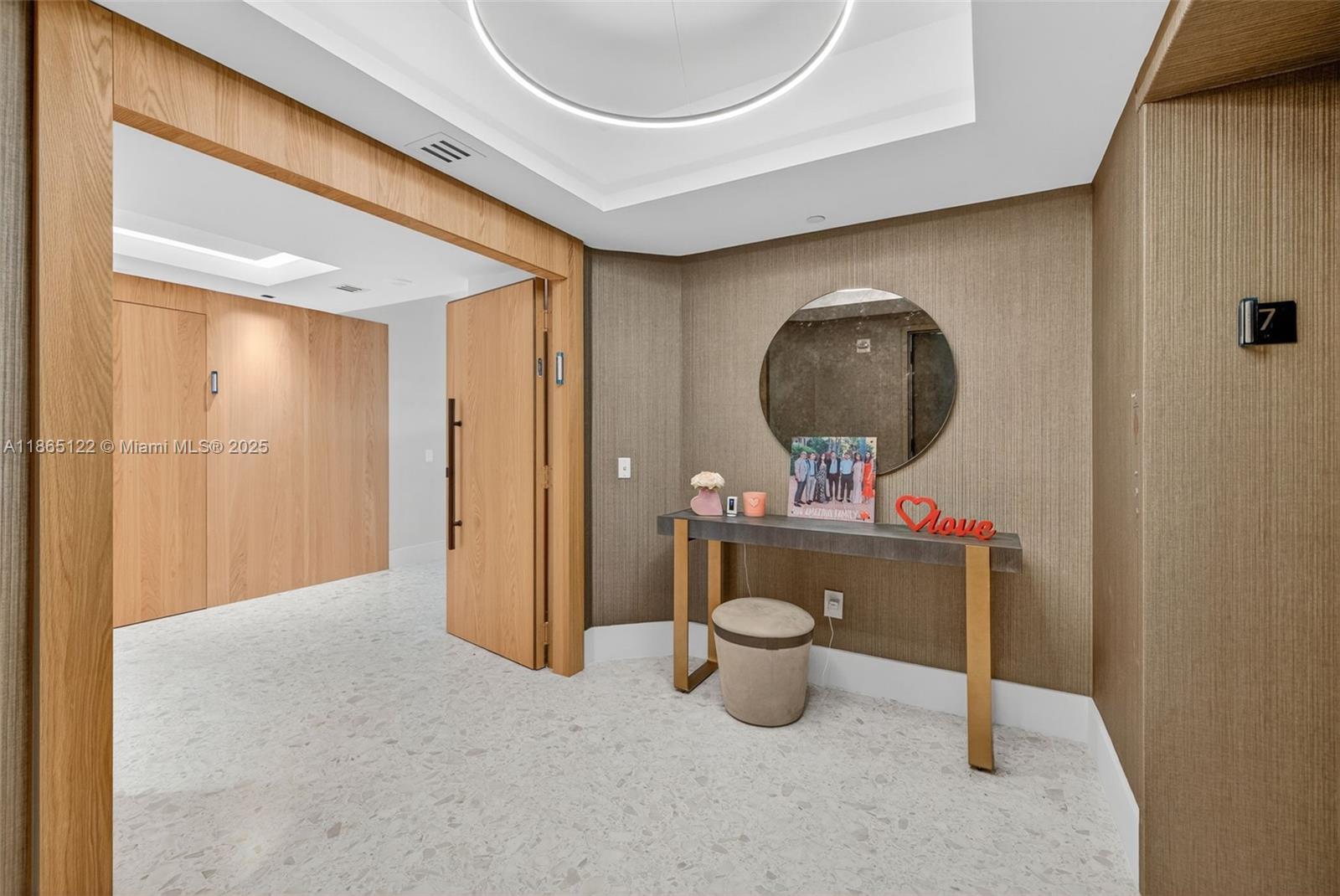 Aventura, Florida, 33160, United States, 3 Bedrooms Bedrooms, ,4 BathroomsBathrooms,Residential,For Sale,1942054