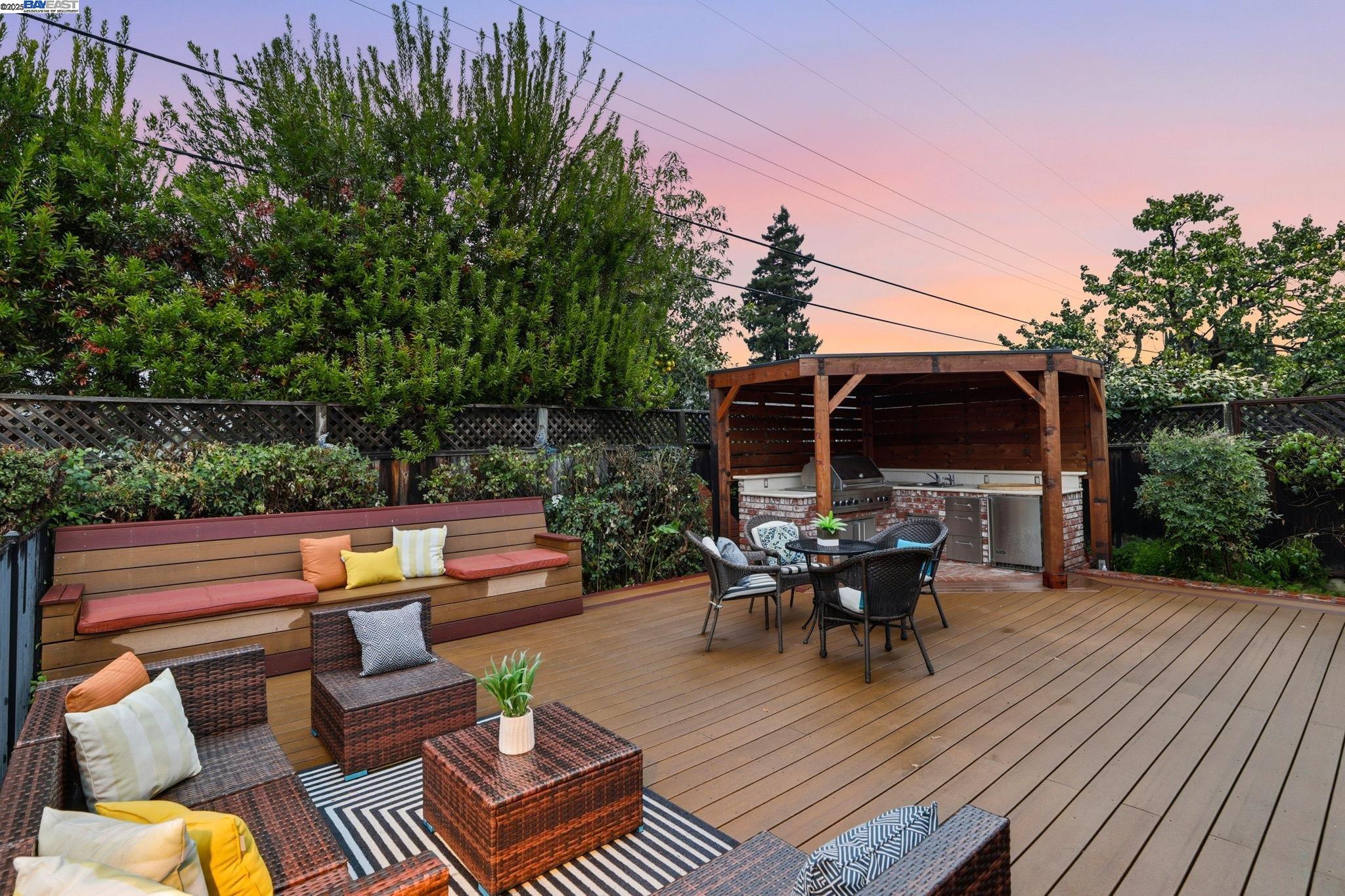 Fremont, California, 94536, United States, 3 Bedrooms Bedrooms, ,2 BathroomsBathrooms,Residential,For Sale,1992910