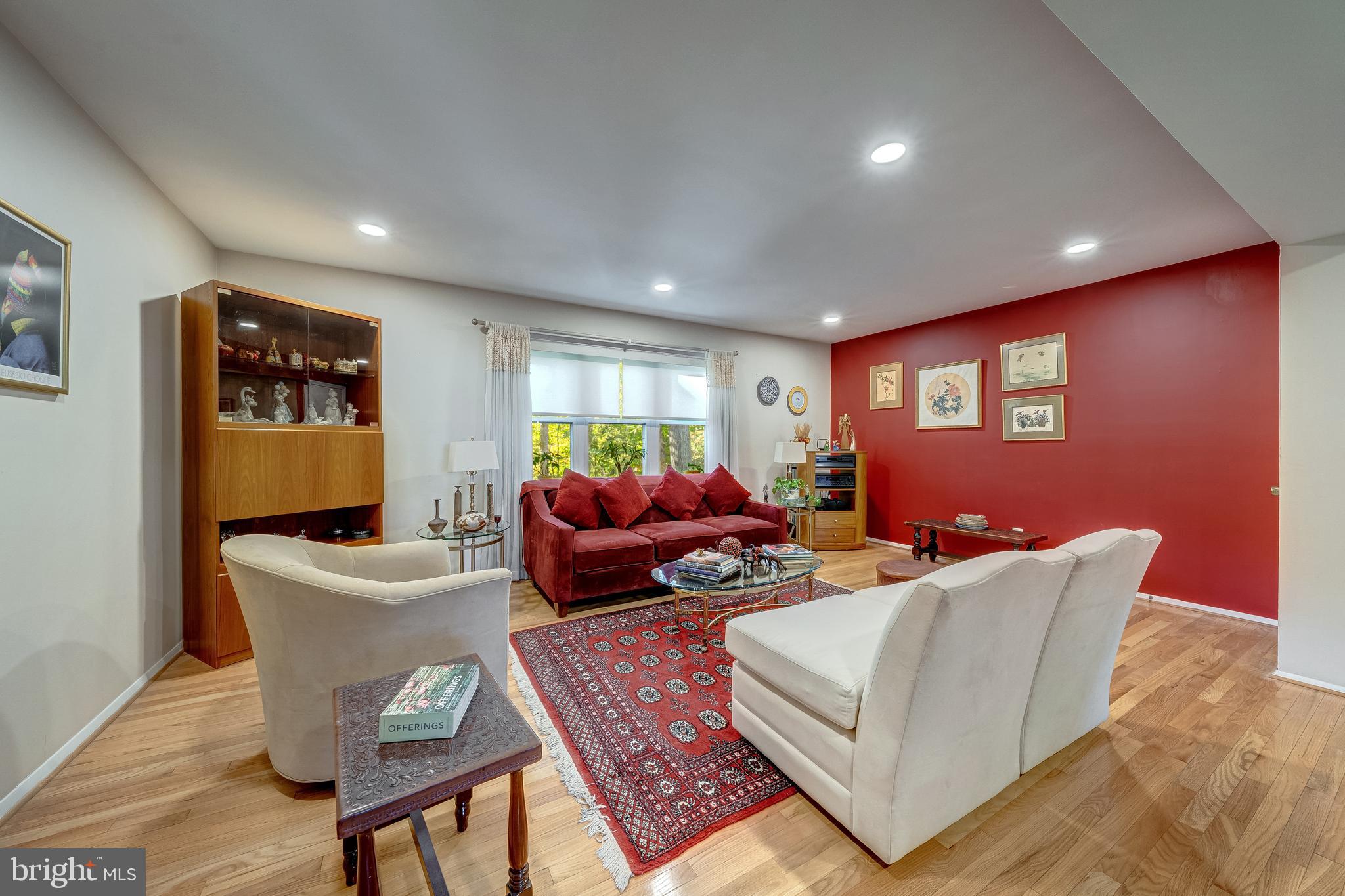 Springfield, Virginia, 22152, United States, 3 Bedrooms Bedrooms, ,3 BathroomsBathrooms,Residential,For Sale,1982365