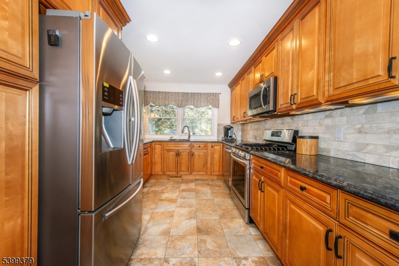 Parsippany, New Jersey, 07054-1711, United States, 4 Bedrooms Bedrooms, ,3 BathroomsBathrooms,Residential,For Sale,2001251