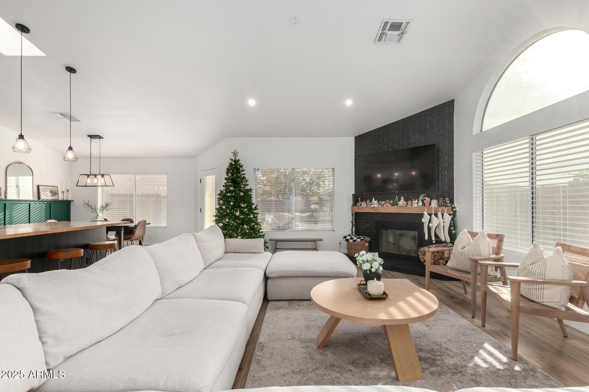 Peoria, Arizona, 85382, United States, 3 Bedrooms Bedrooms, ,2 BathroomsBathrooms,Residential,For Sale,2006297