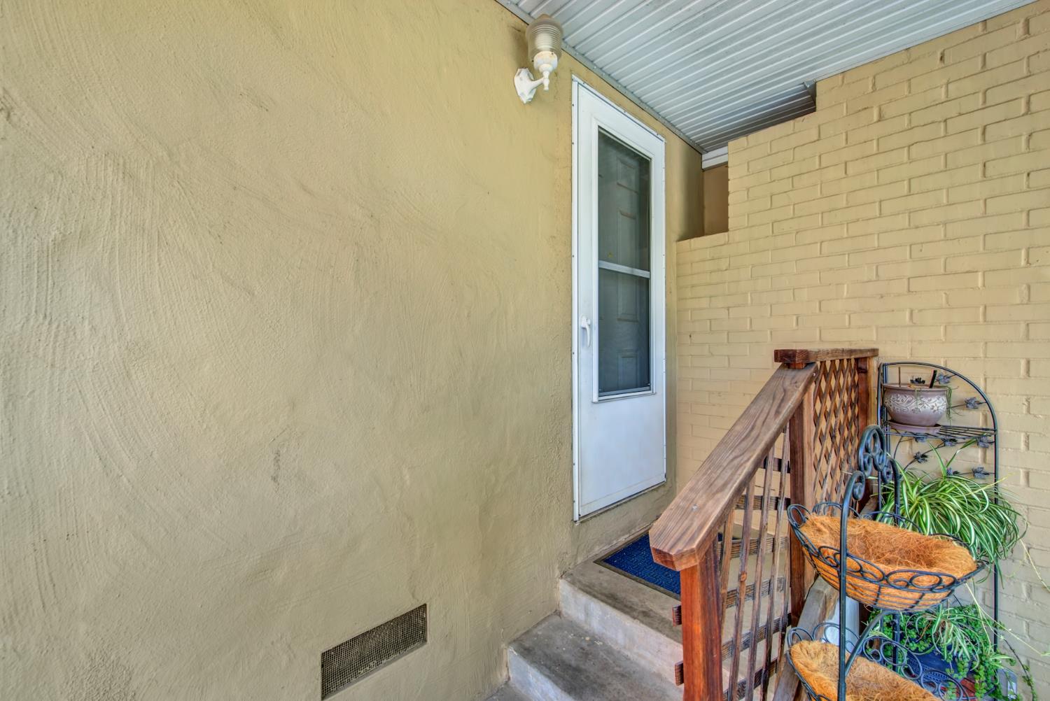 Carmichael, California, 95608, United States, 3 Bedrooms Bedrooms, ,2 BathroomsBathrooms,Residential,For Sale,1896985