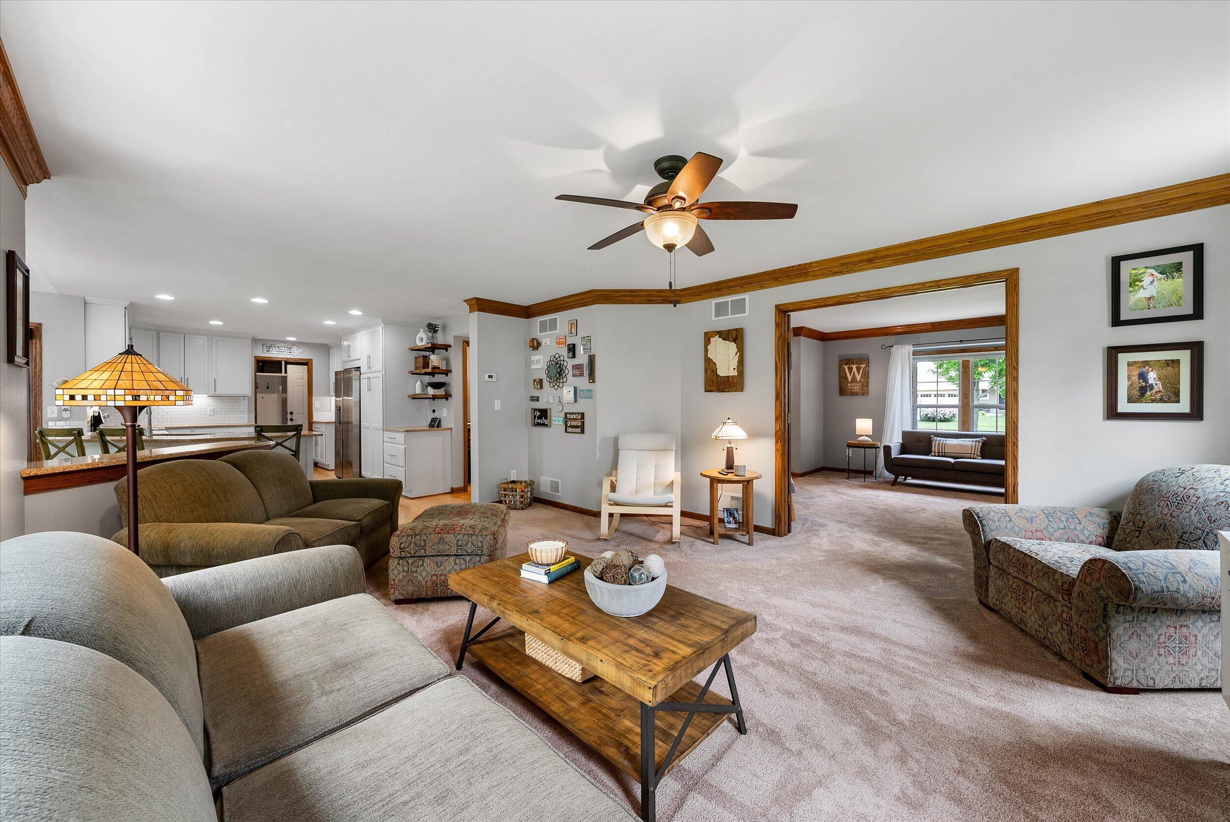 Germantown, Wisconsin, 53022, United States, 3 Bedrooms Bedrooms, ,3 BathroomsBathrooms,Residential,For Sale,1987563