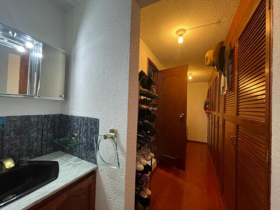 SAN CARLOS, Metepec, Estado de México, 52159, Mexico, 4 Bedrooms Bedrooms, ,3 BathroomsBathrooms,Residential,For Sale,SAN CARLOS,1441444
