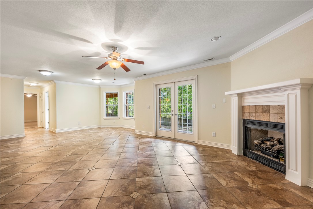 Bella Vista, Arkansas, 72714, United States, 4 Bedrooms Bedrooms, ,3 BathroomsBathrooms,Residential,For Sale,1916818