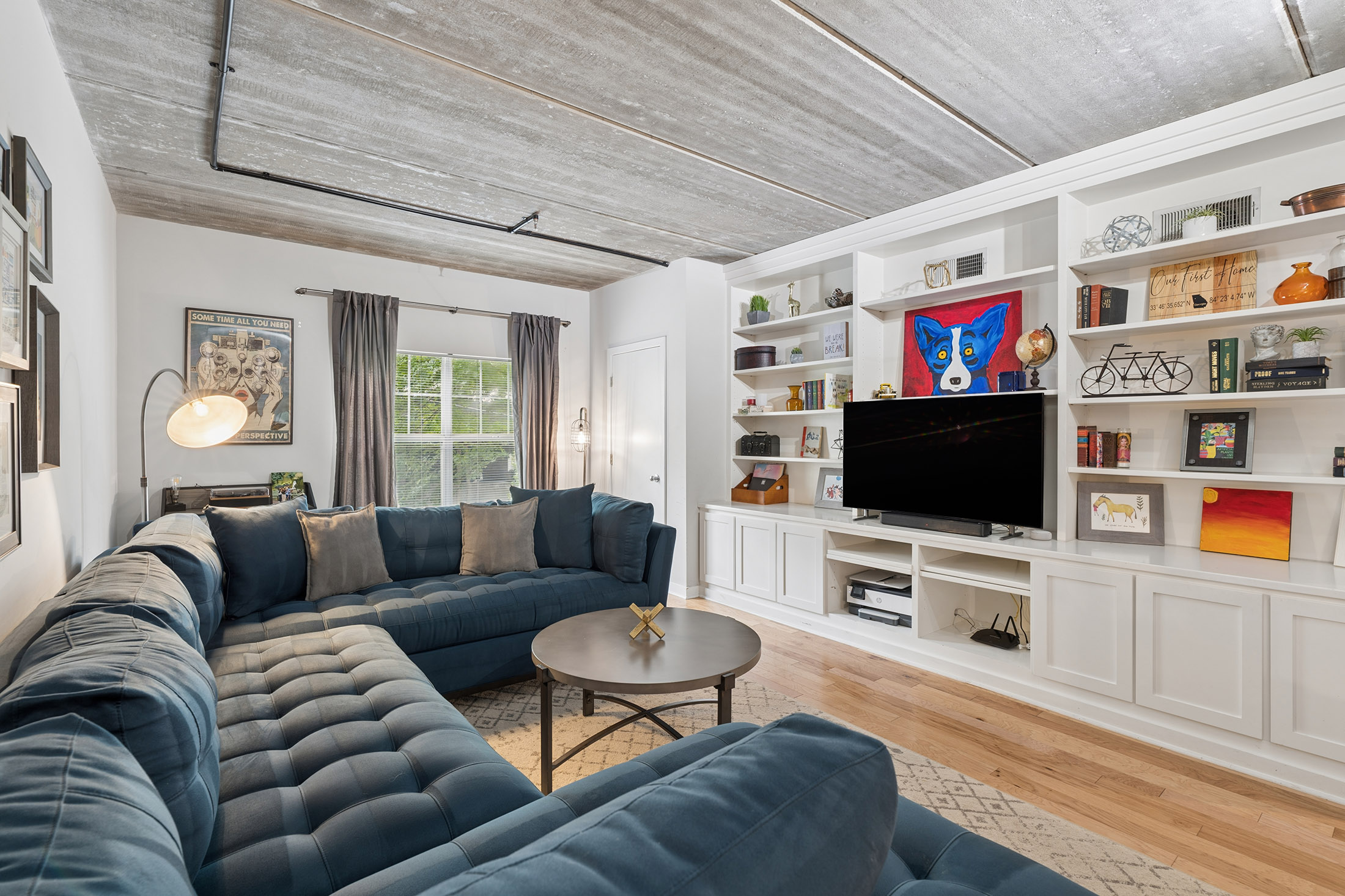  Spacious Heart-of-Midtown Condo - 物件實景