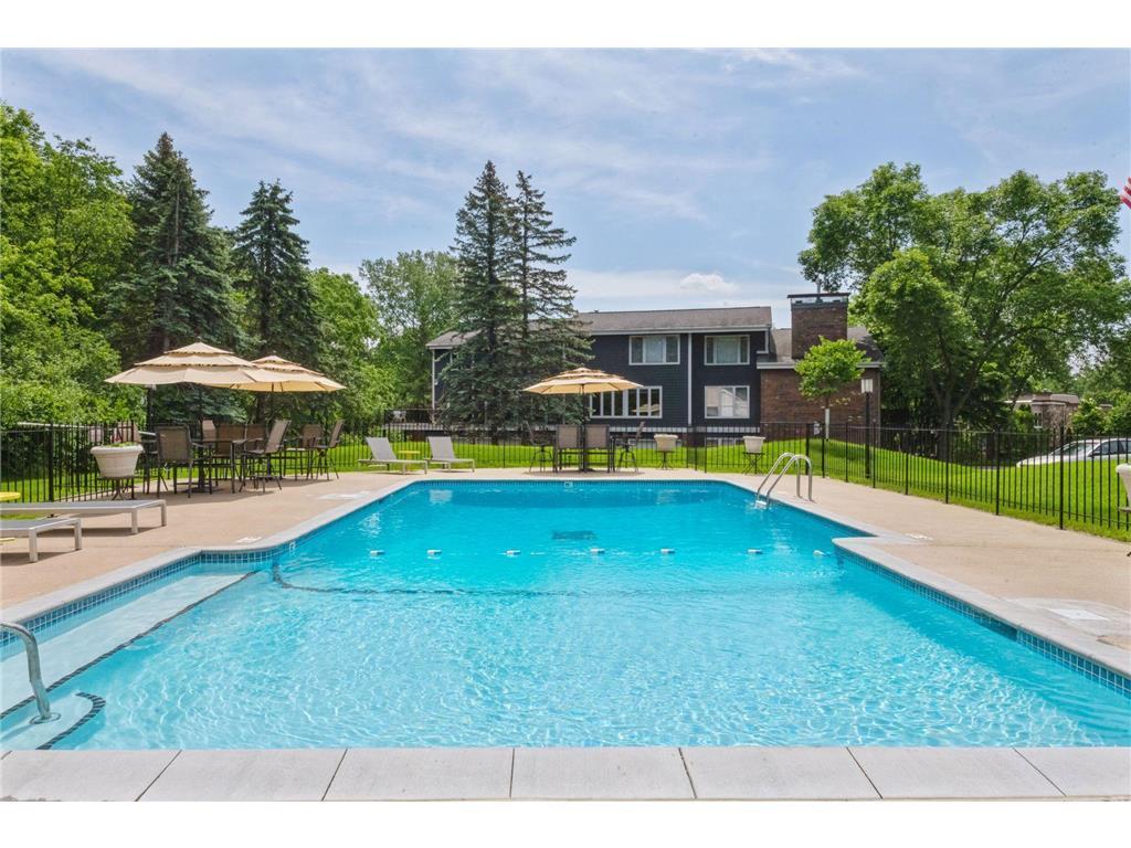 Edina, Minnesota, 55439, United States, 2 Bedrooms Bedrooms, ,3 BathroomsBathrooms,Residential,For Sale,1820089