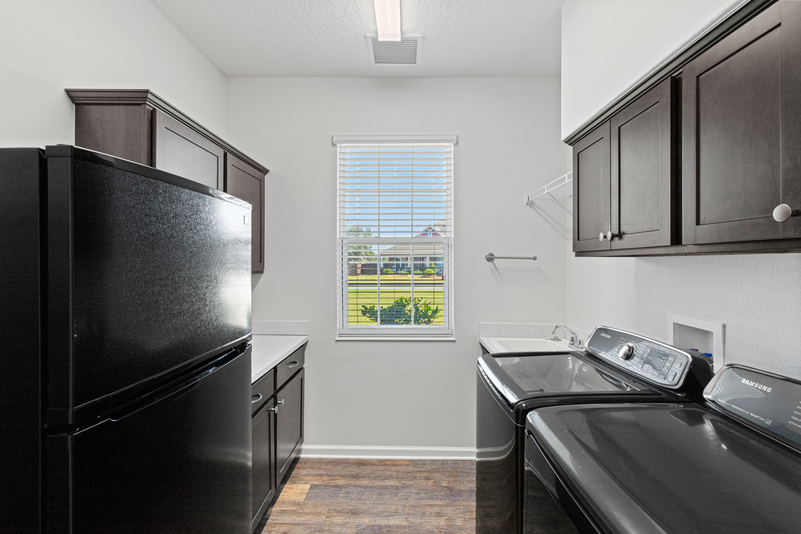 Oxford, Florida, 34484, United States, 3 Bedrooms Bedrooms, ,2 BathroomsBathrooms,Residential,For Sale,1989901