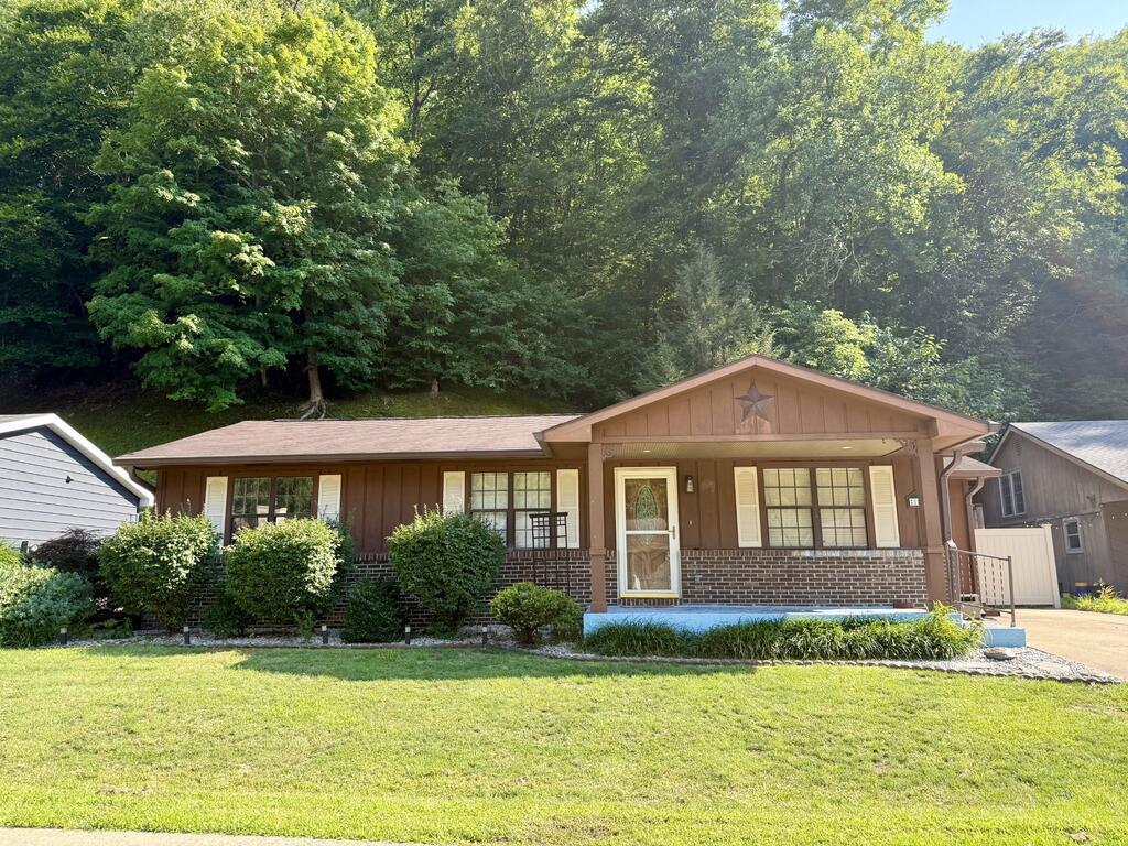 Keyser Heights Dr, Pikeville, KY 41501
