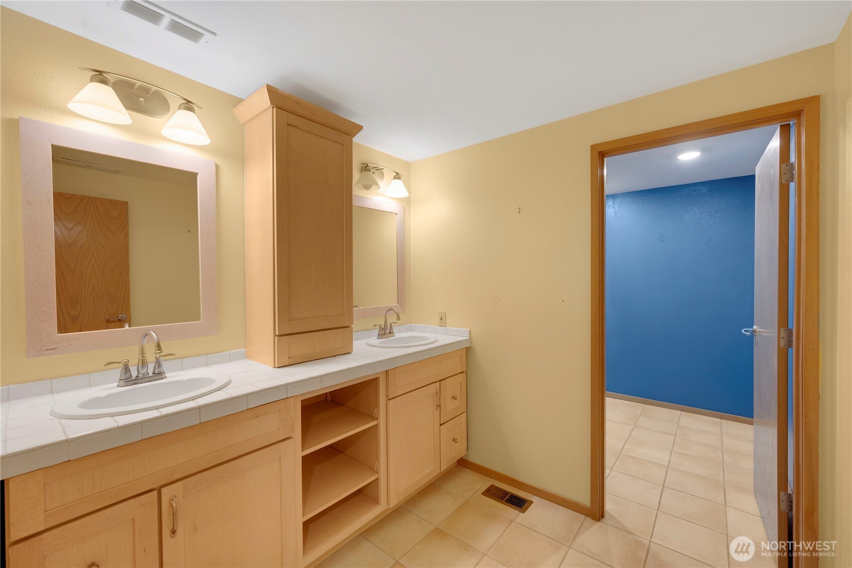 Bellingham, Washington, 98225, United States, 4 Bedrooms Bedrooms, ,3 BathroomsBathrooms,Residential,For Sale,1988960