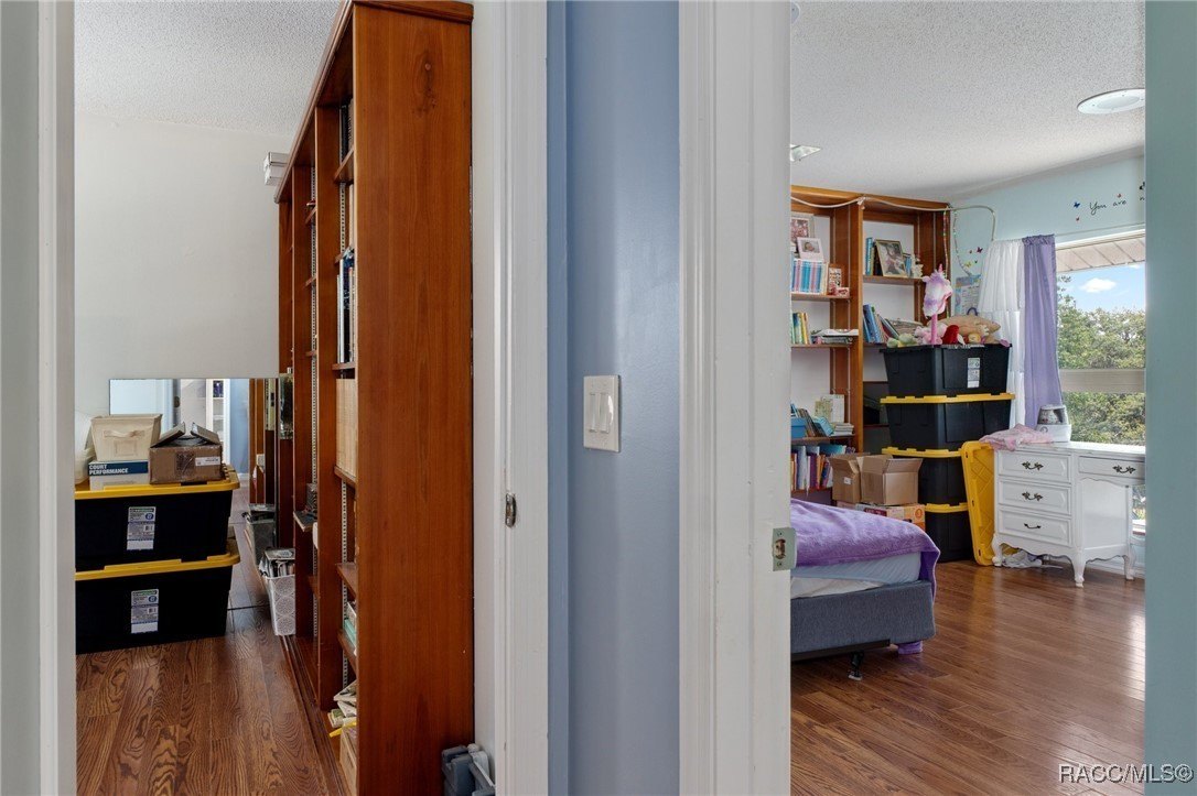 Inverness, Florida, 34453, United States, 6 Bedrooms Bedrooms, ,4 BathroomsBathrooms,Residential,For Sale,1975798