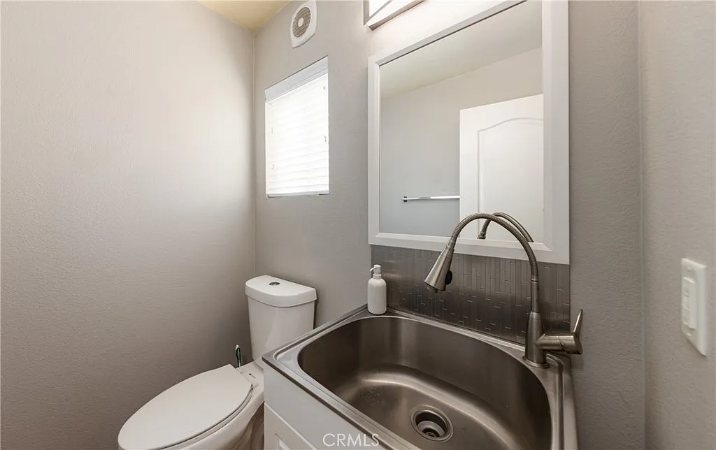 Victorville, California, 92395, United States, 5 Bedrooms Bedrooms, ,3 BathroomsBathrooms,Residential,For Sale,1976138