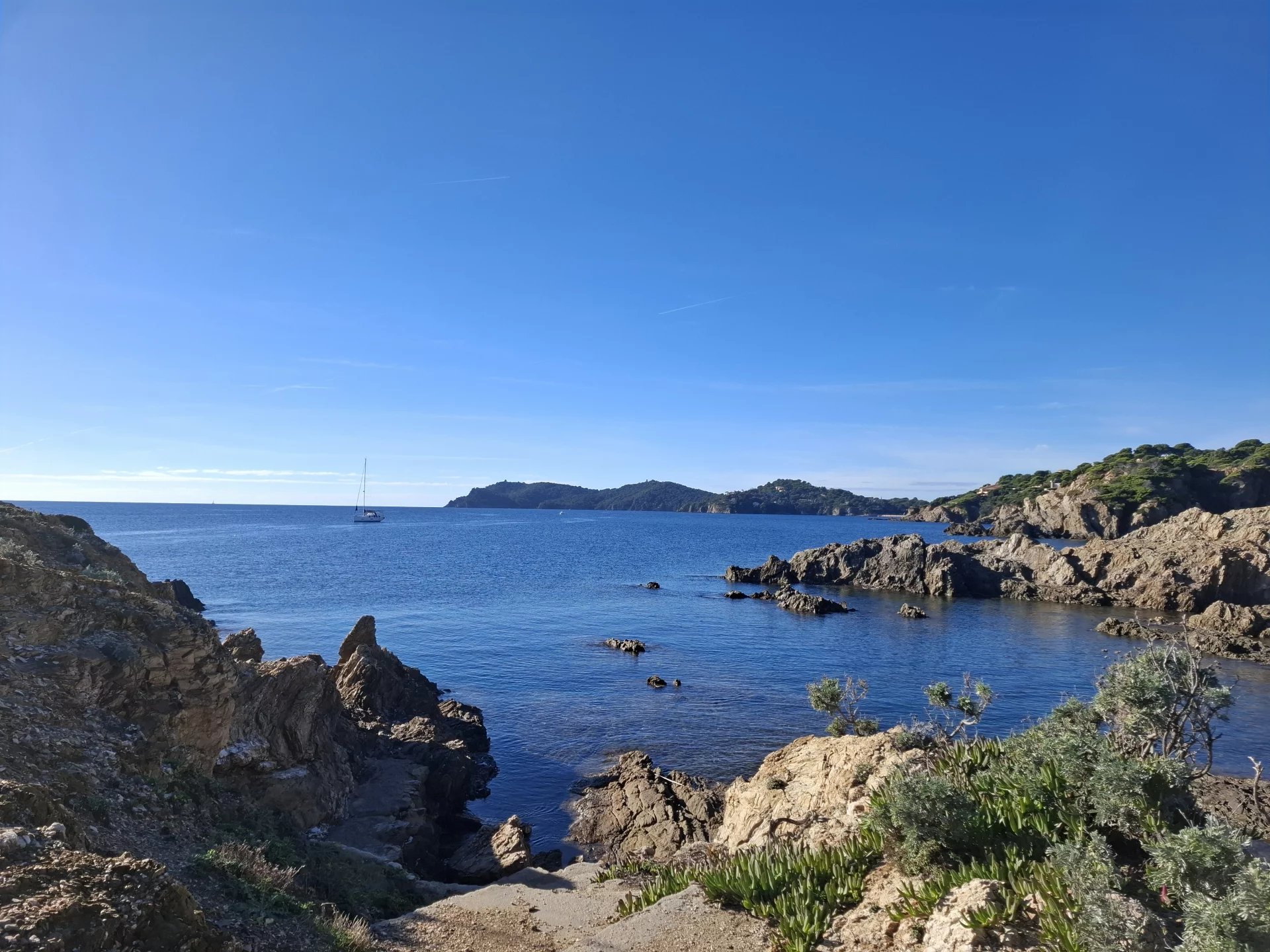 Hyères, Provence-Alpes-Côte d’Azur, 83400, FR, 3 Bedrooms Bedrooms, ,3 BathroomsBathrooms,Residential,For Sale,1987881