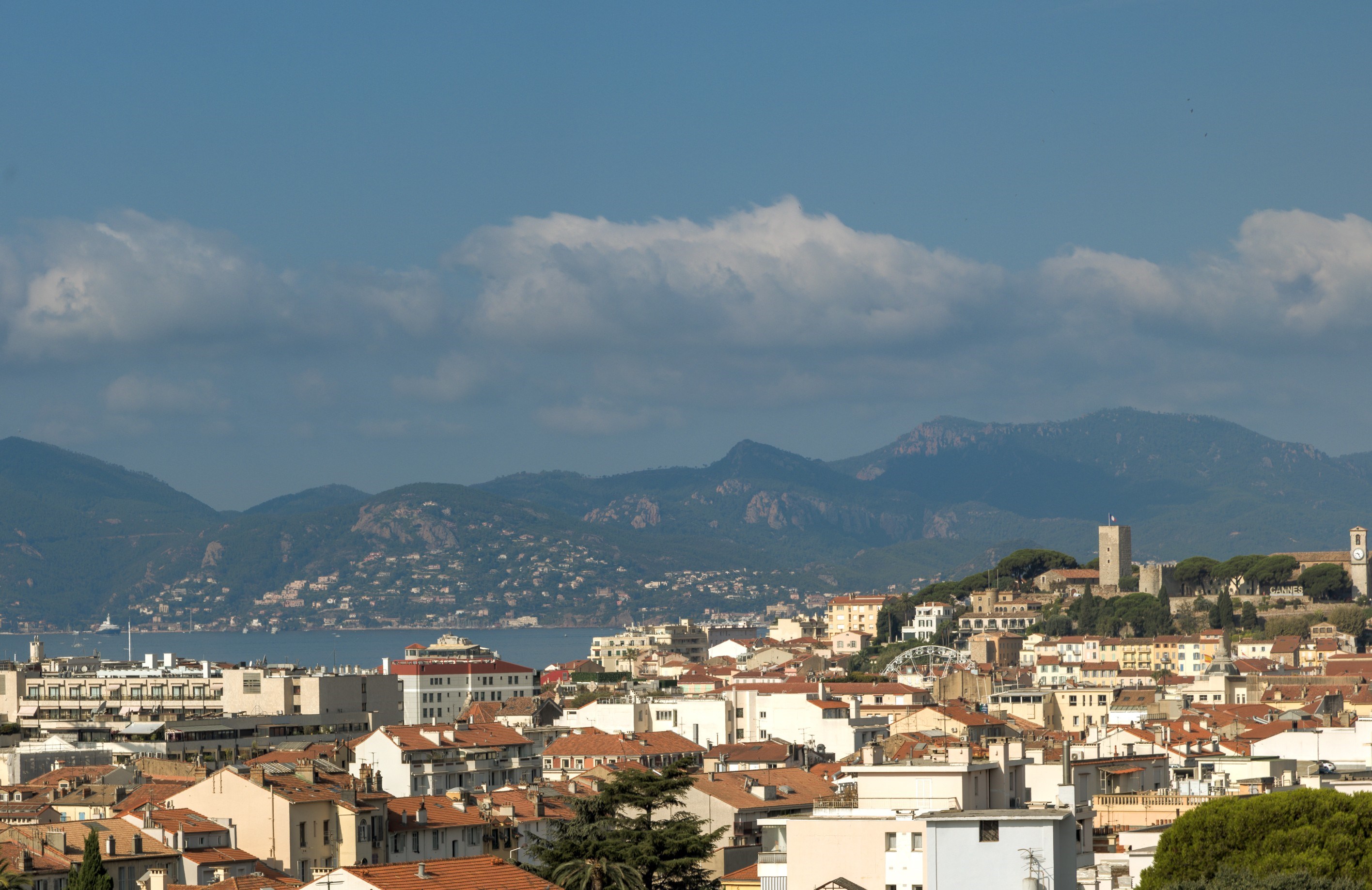  Sole agent: Renovated 3-room penthouse with sea view in Cannes Montfleury. - 物件實景