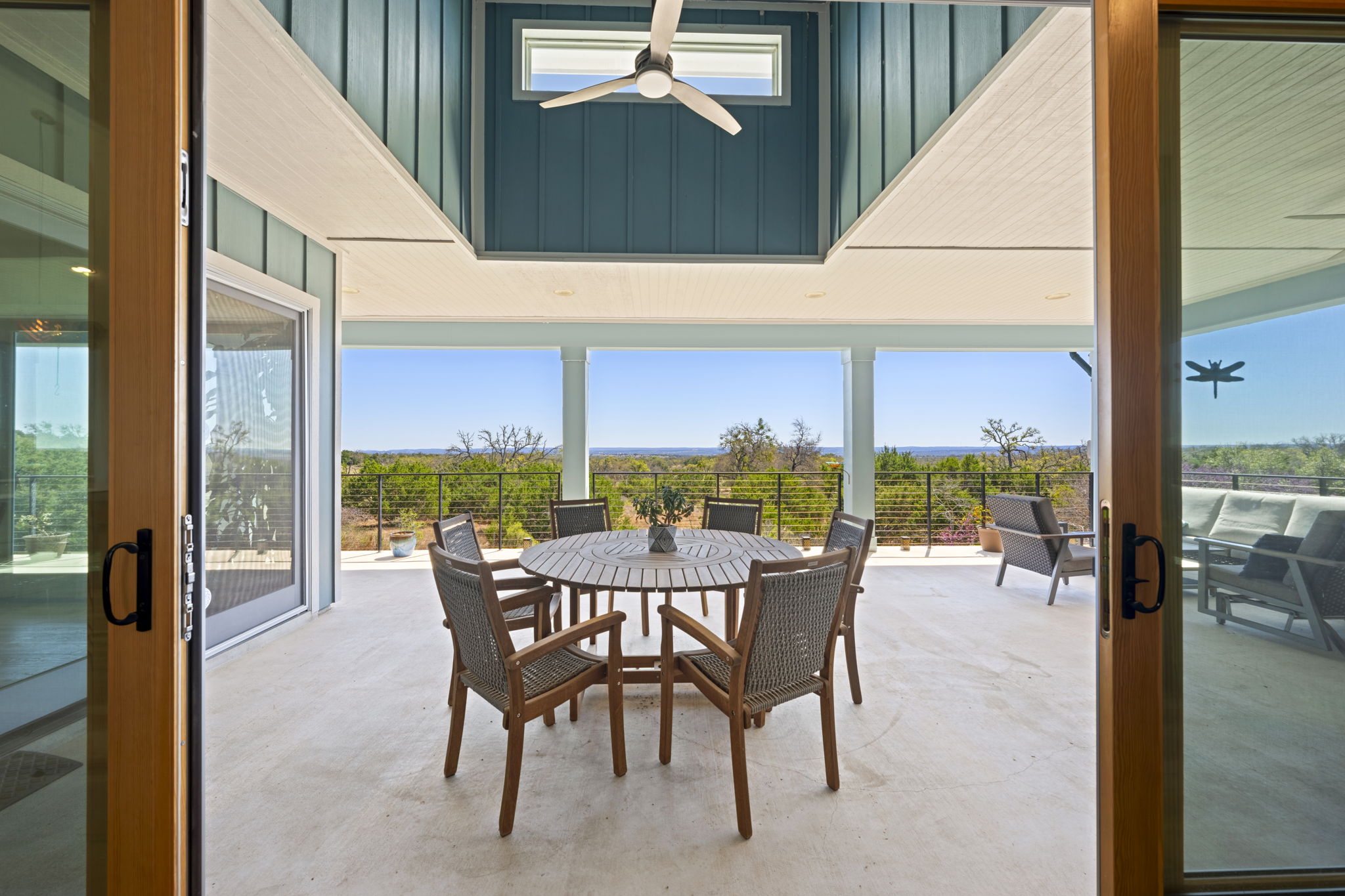  Limitless in Prime Hill County Location - 物件實景