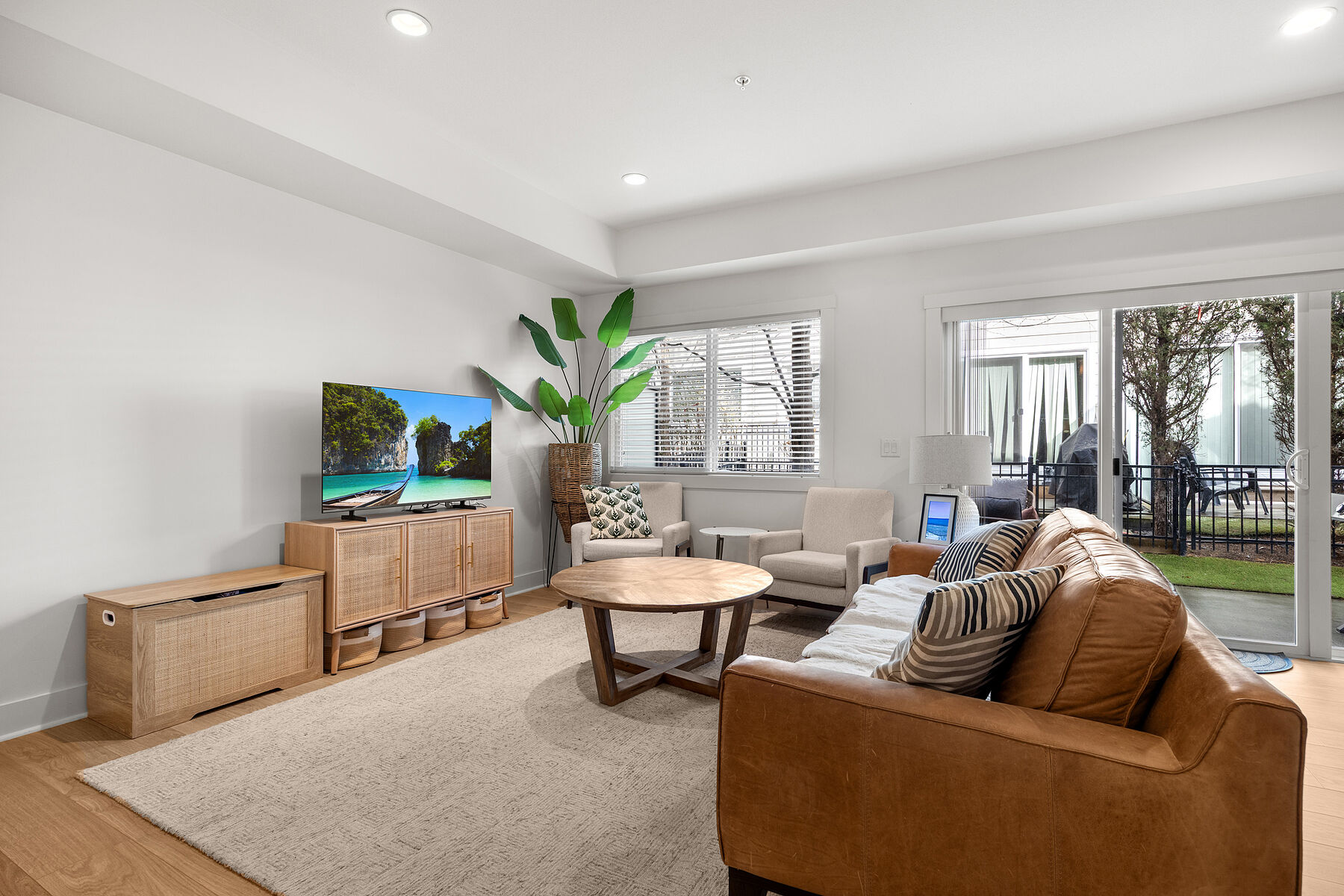  Well Maintained Townhome - 物件實景