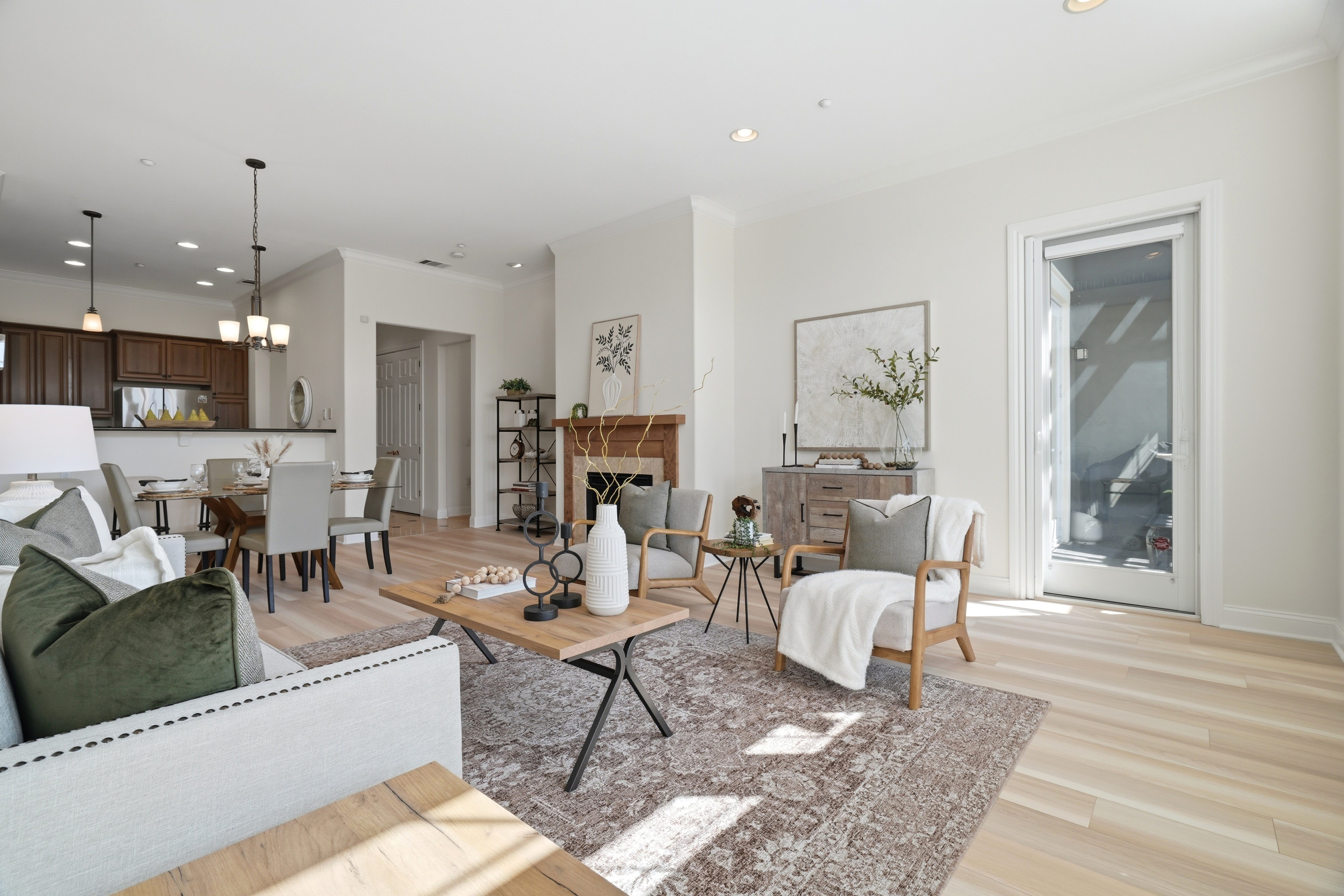  Rarely Available Penthouse In Upscale Willow Glen Community - 物件實景