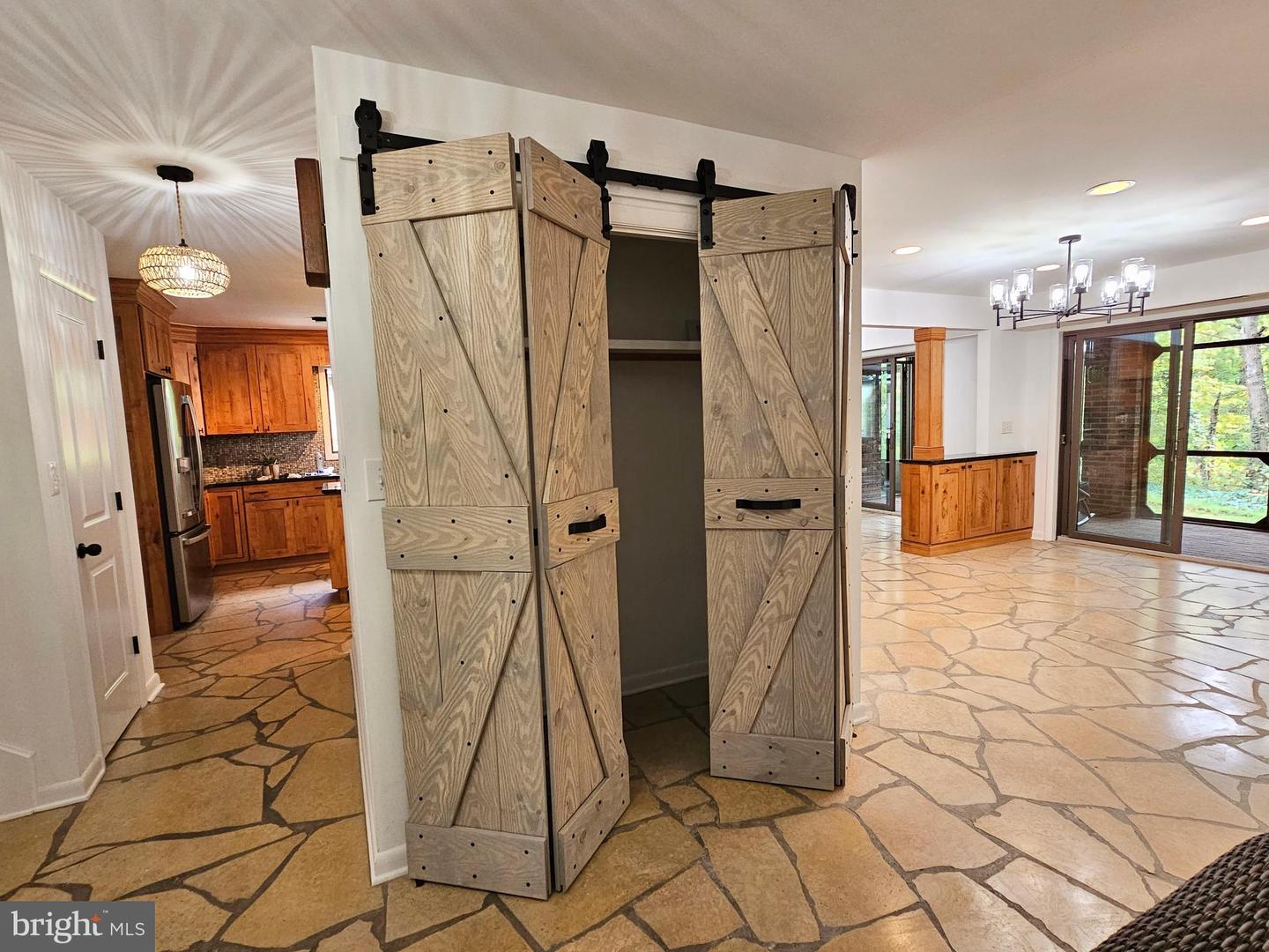 Eden, Maryland, 21822, United States, 5 Bedrooms Bedrooms, ,4 BathroomsBathrooms,Residential,For Sale,1940537