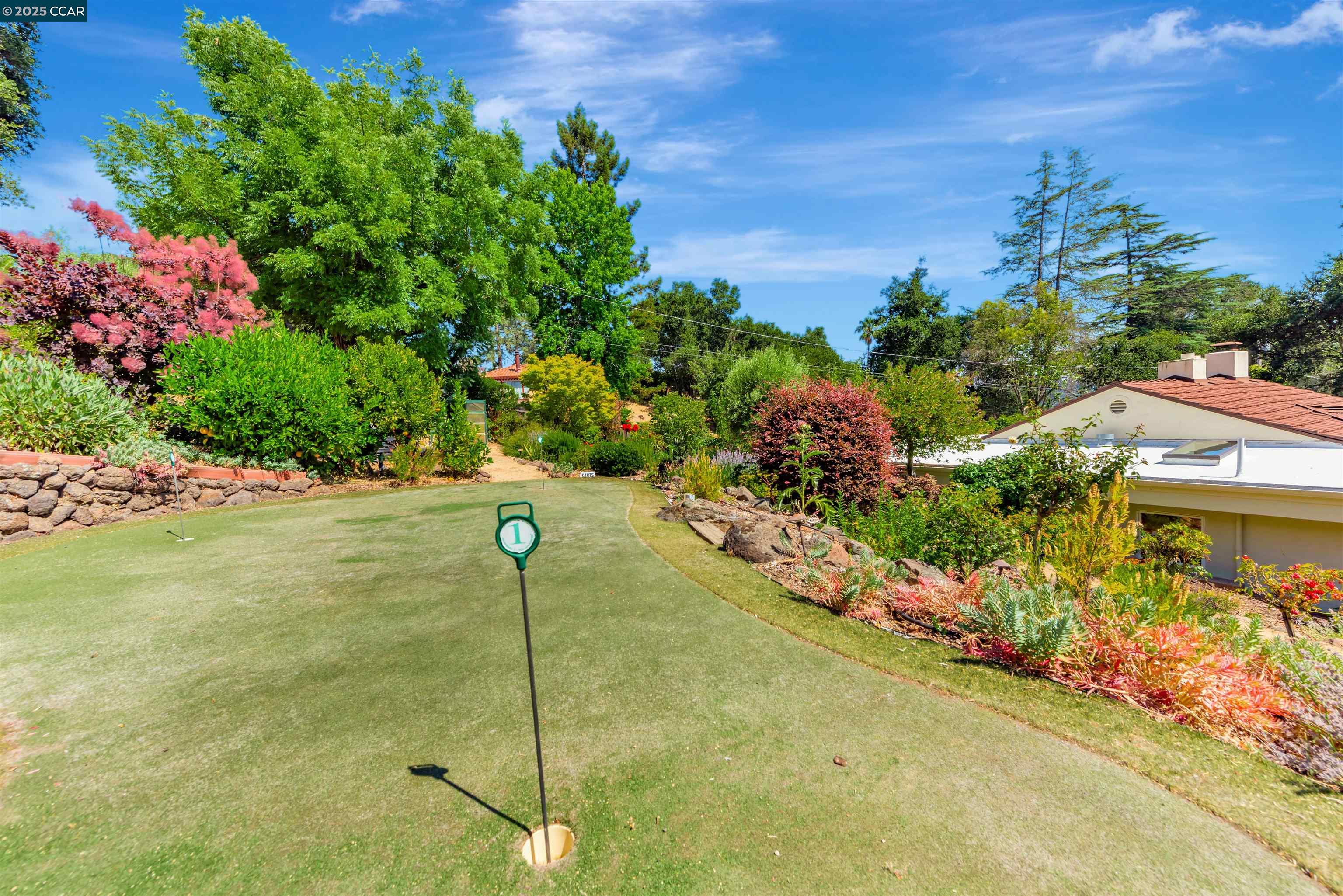 Orinda, California, 94563, United States, 4 Bedrooms Bedrooms, ,3 BathroomsBathrooms,Residential,For Sale,1885417