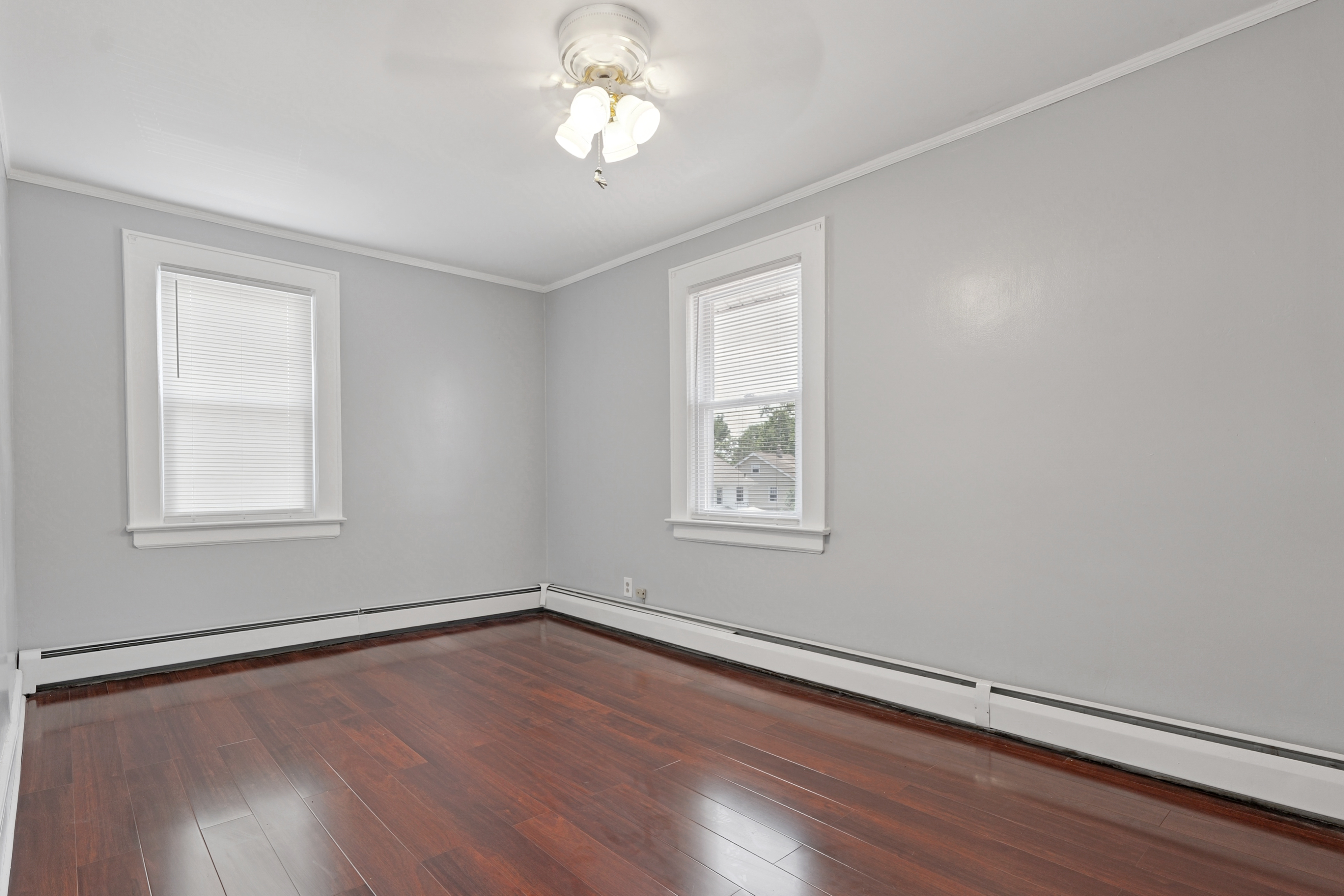 Maplewood, New Jersey, 07040, United States, 4 Bedrooms Bedrooms, ,5 BathroomsBathrooms,Residential,For Sale,1976450