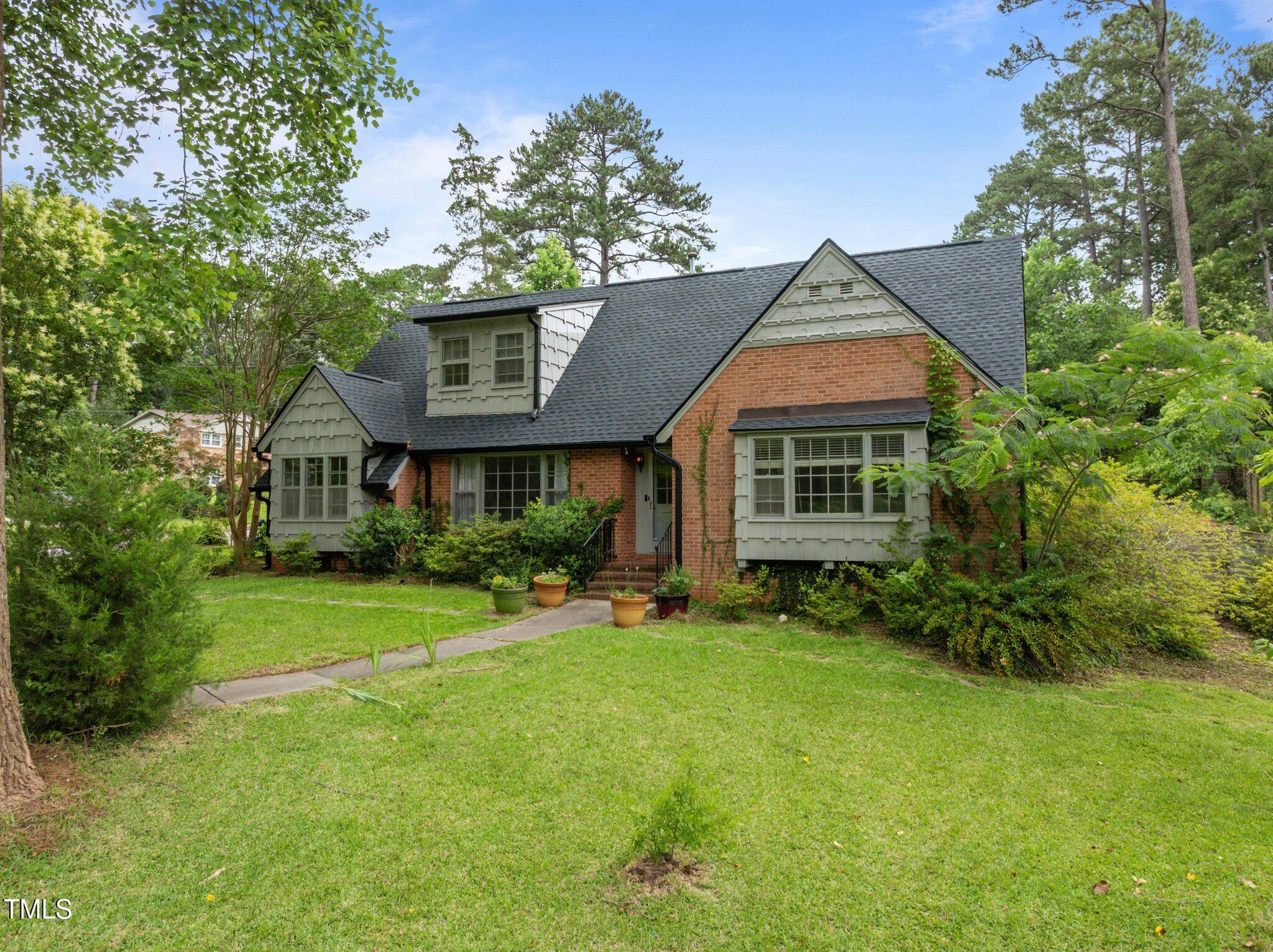 Raleigh, North Carolina, 27606, United States, 5 Bedrooms Bedrooms, ,2 BathroomsBathrooms,Residential,For Sale,1857756
