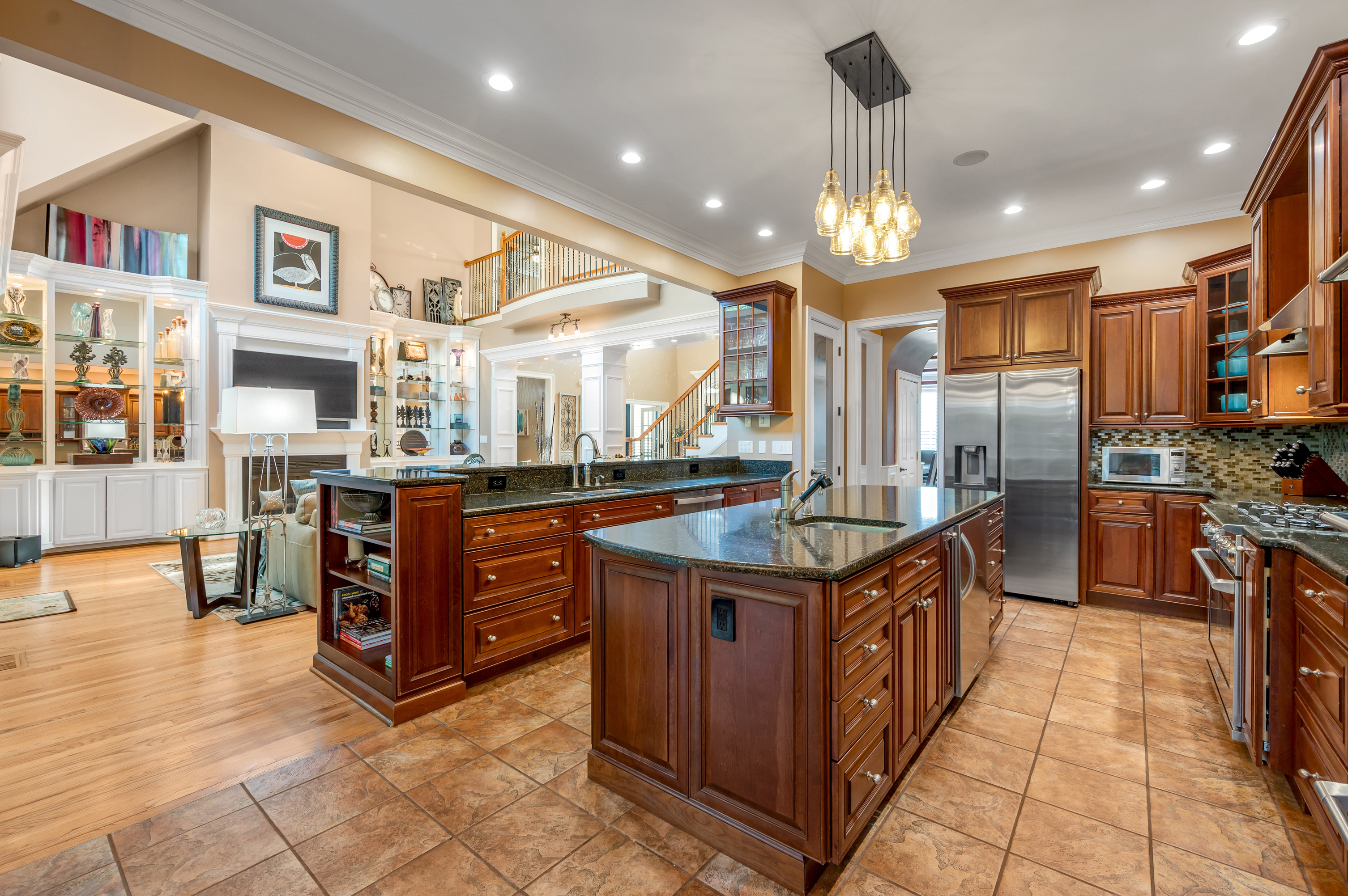  315 Whispering Brook Drive - 物件實景