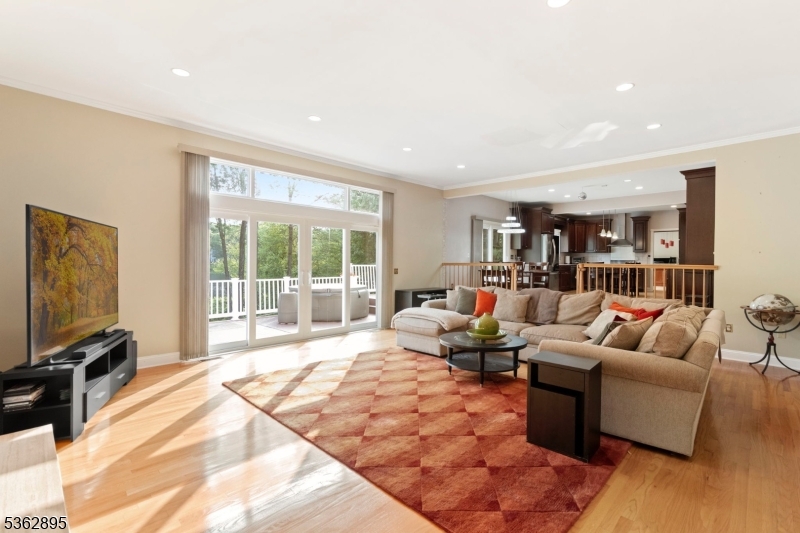 Sparta Twp., New Jersey, 07871, United States, 4 Bedrooms Bedrooms, ,4 BathroomsBathrooms,Residential,For Sale,1847599