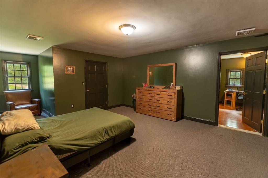 Hardwick, Massachusetts, 01037, United States, 5 Bedrooms Bedrooms, ,5 BathroomsBathrooms,Residential,For Sale,1904254