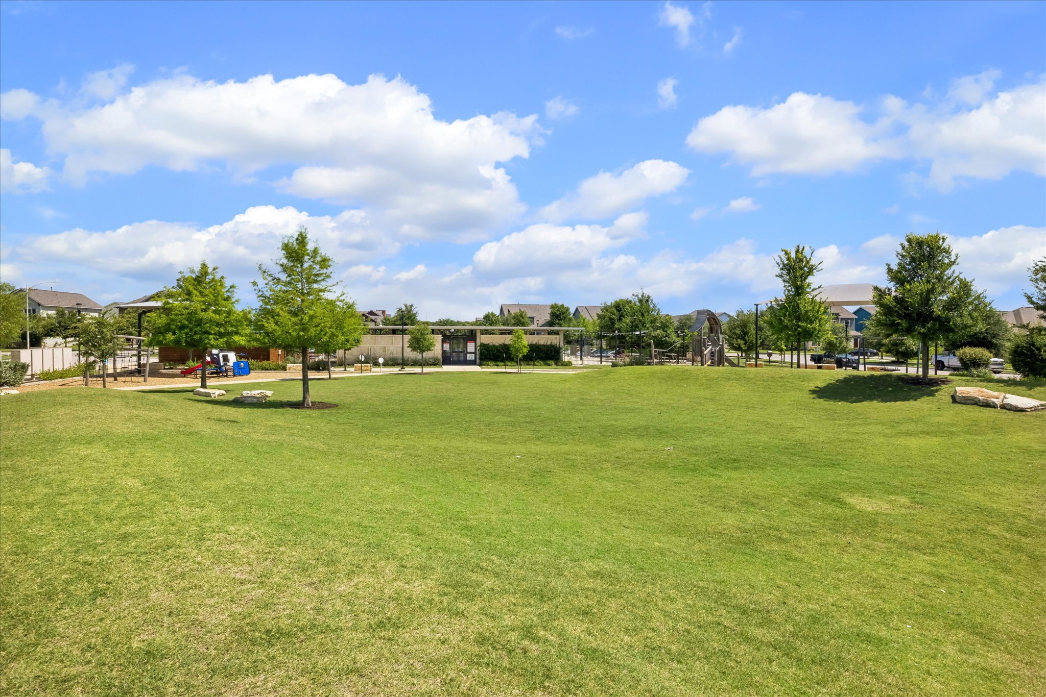  8720 Mina Drive, Austin, TX 78747 - 物件實景