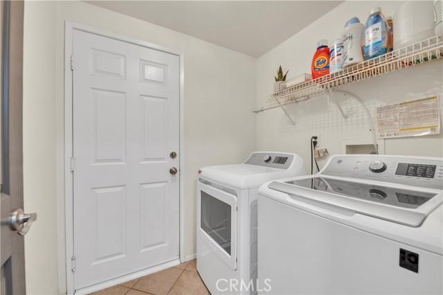 Lake Elsinore, California, 92532, United States, 5 Bedrooms Bedrooms, ,3 BathroomsBathrooms,Residential,For Sale,1900991