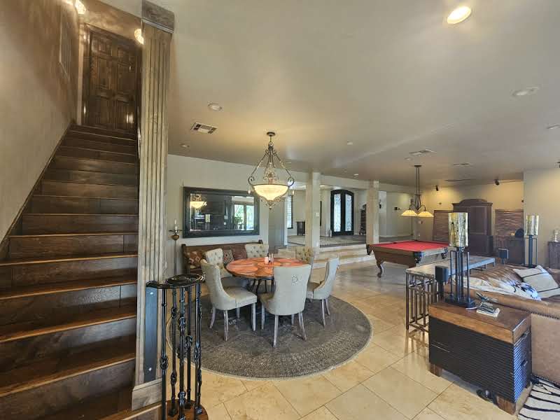 Carlsbad, New Mexico, 88220, United States, 5 Bedrooms Bedrooms, ,5 BathroomsBathrooms,Residential,For Sale,1984272