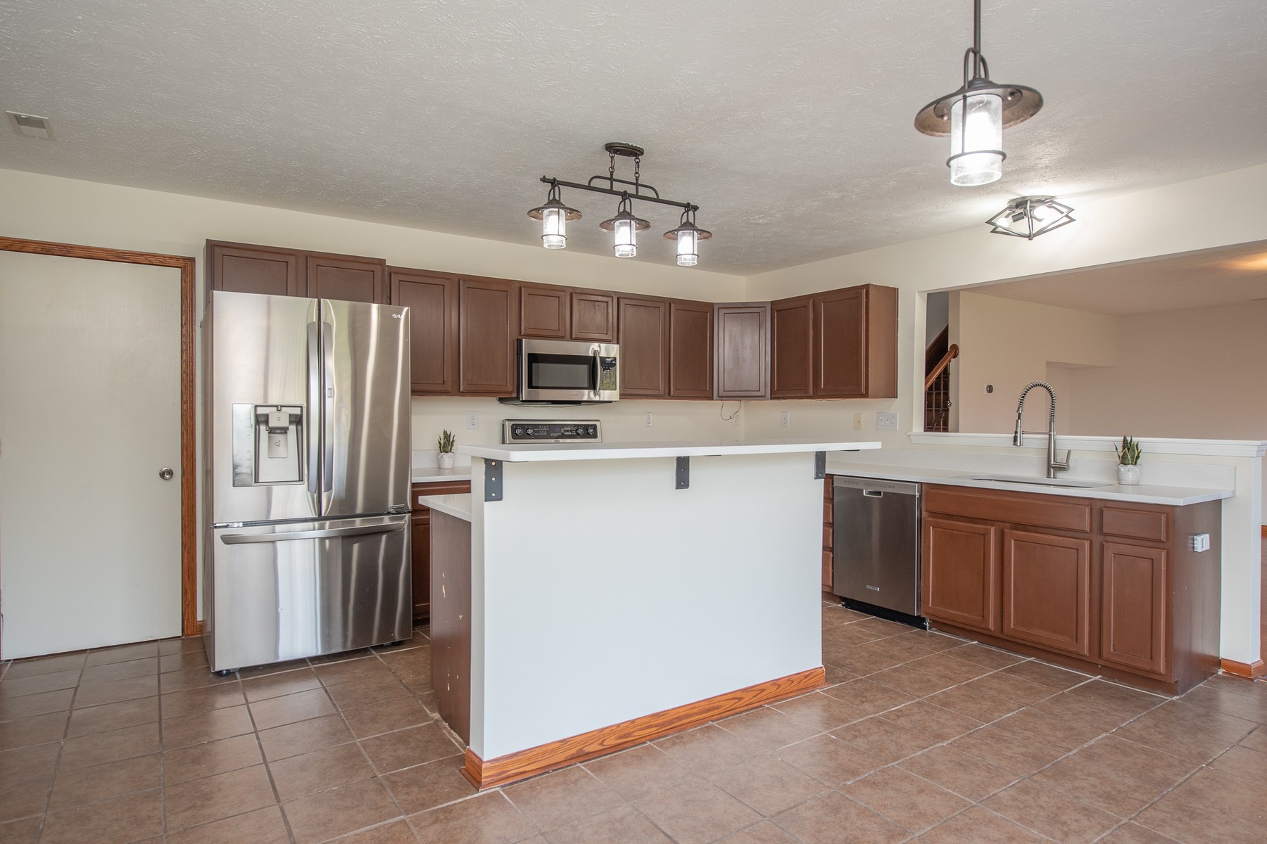  Thoughtfully Designed West Lafayette Four Bedroom Home - 物件實景