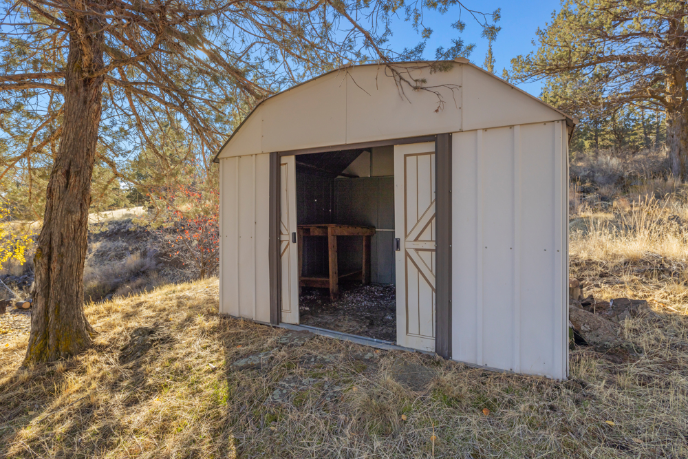 KLAMATH FALLS, Oregon, 97603, United States, 3 Bedrooms Bedrooms, ,2 BathroomsBathrooms,Residential,For Sale,1984310