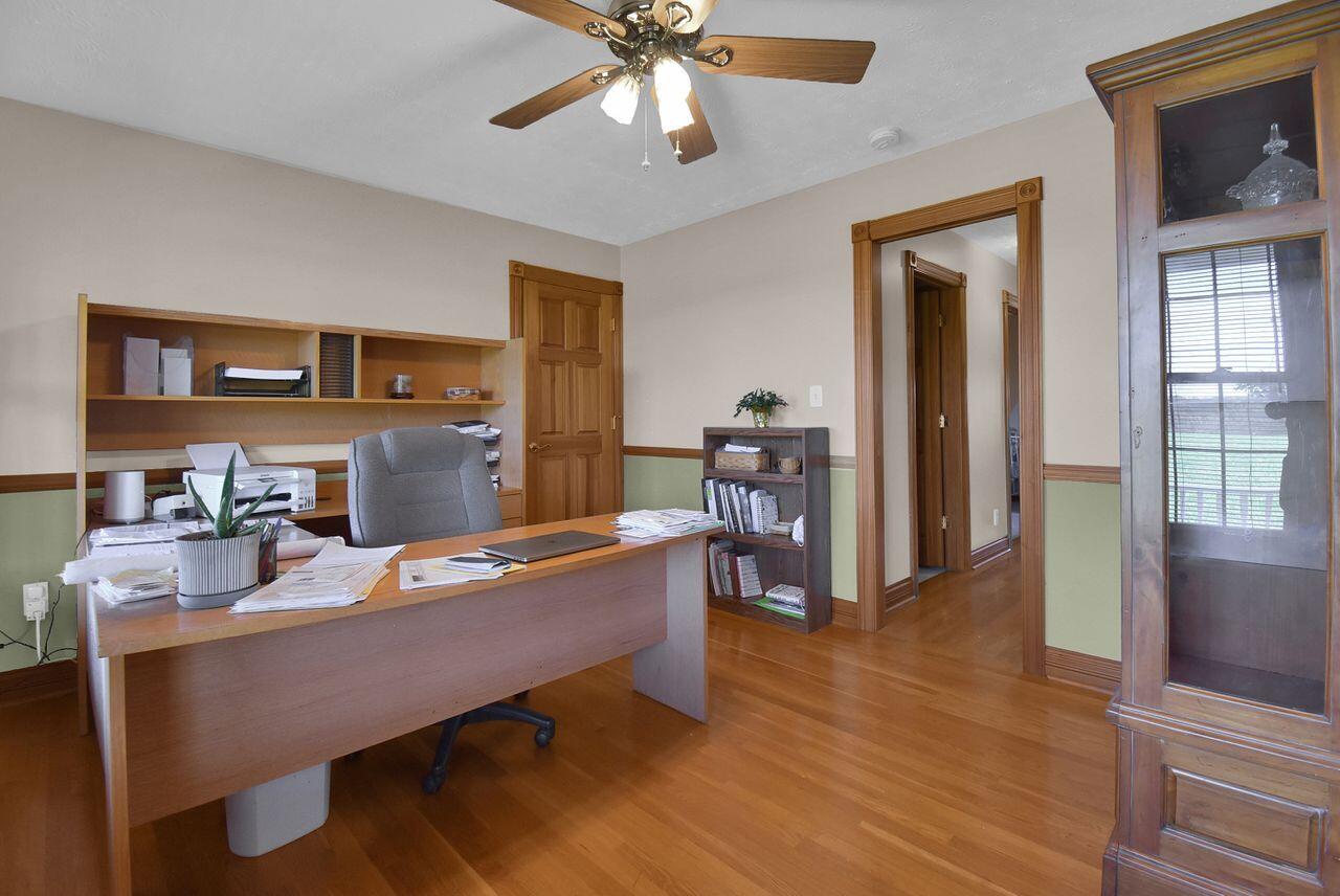 Dry Ridge, Kentucky, 41035, United States, 5 Bedrooms Bedrooms, ,4 BathroomsBathrooms,Residential,For Sale,1818074