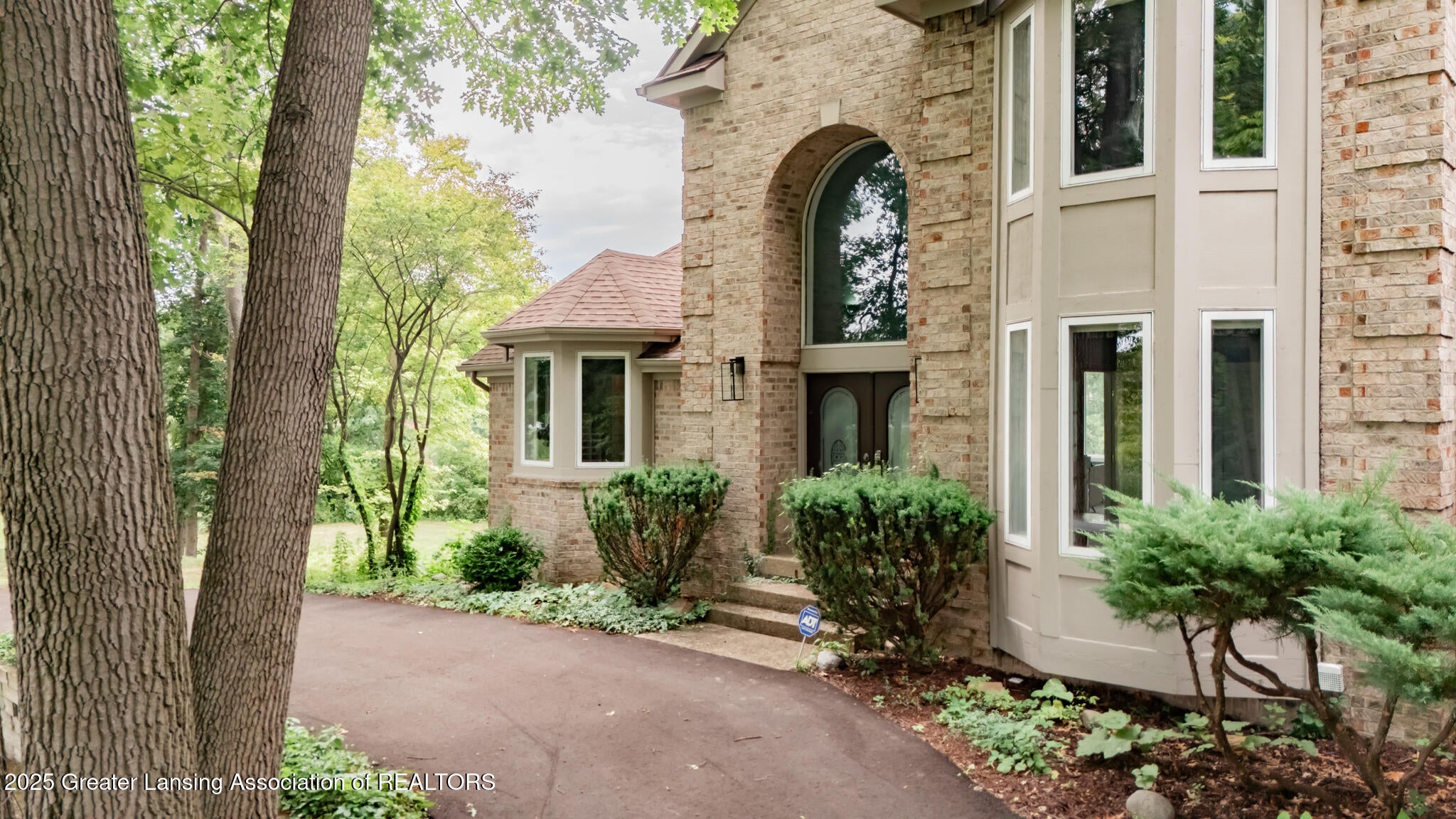 Laingsburg, Michigan, 48848, United States, 5 Bedrooms Bedrooms, ,6 BathroomsBathrooms,Residential,For Sale,1906782