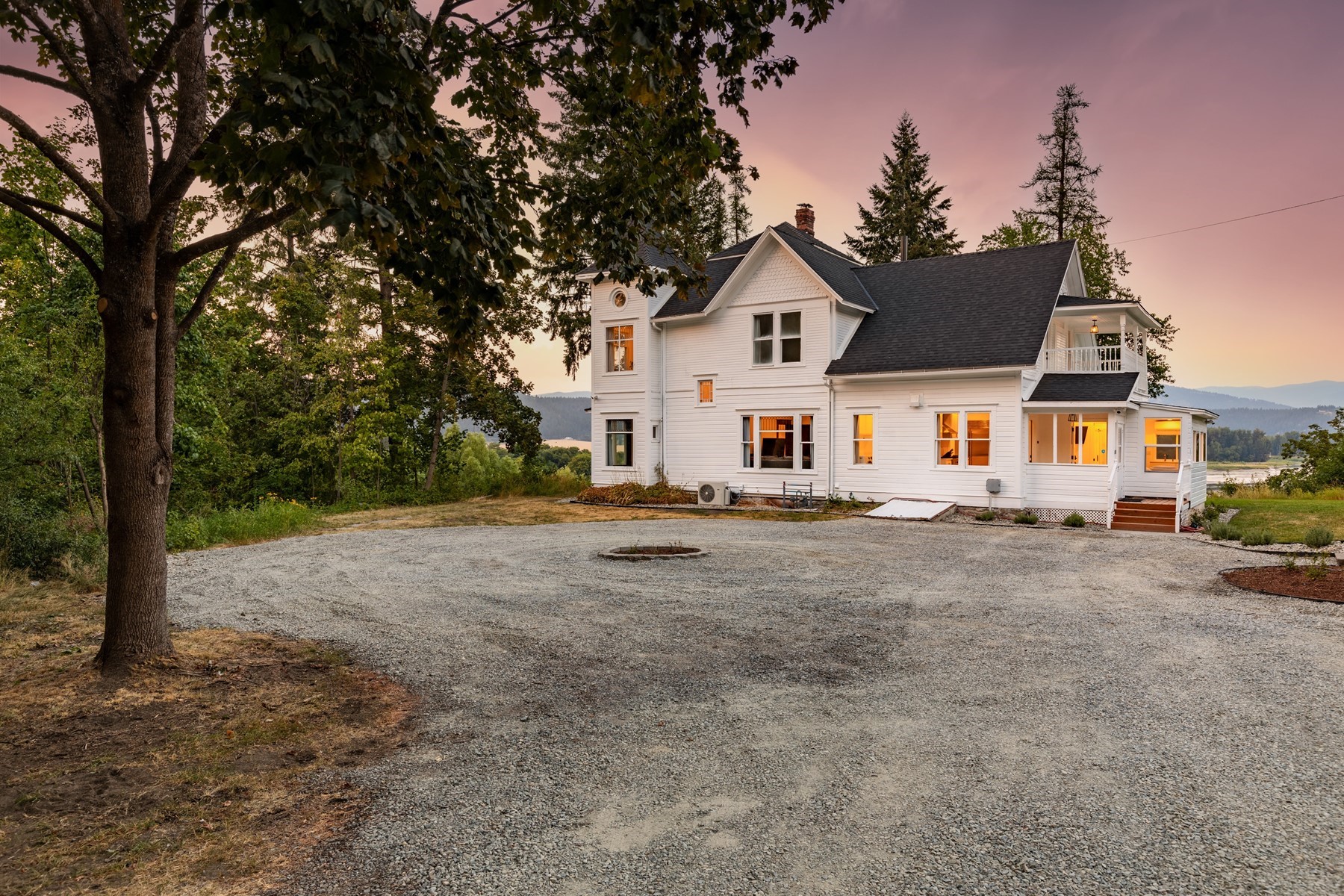  Historic Home with Stunning Views - 物件實景