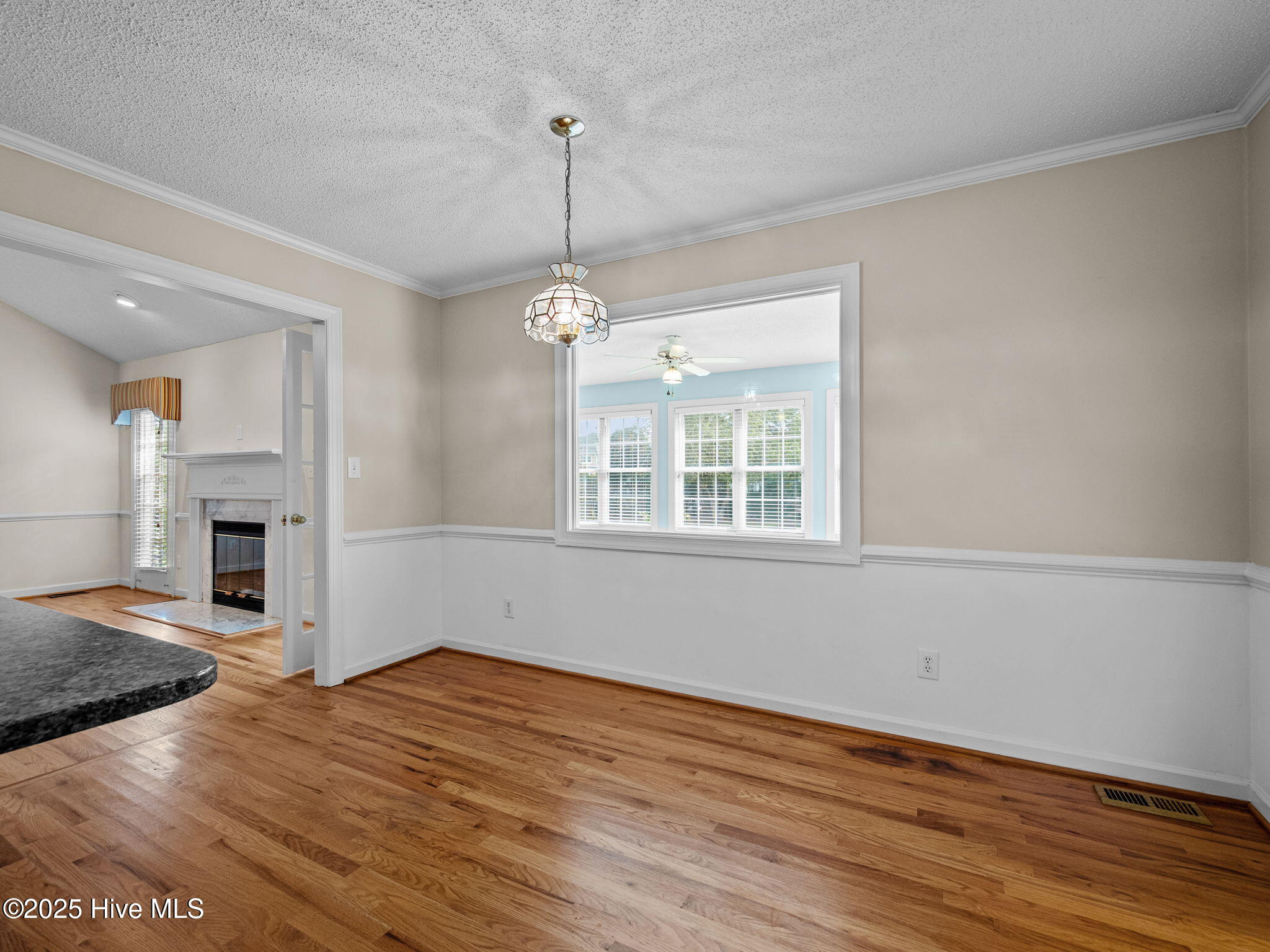 Cedar Point, North Carolina, 28584, United States, 3 Bedrooms Bedrooms, ,2 BathroomsBathrooms,Residential,For Sale,1957404