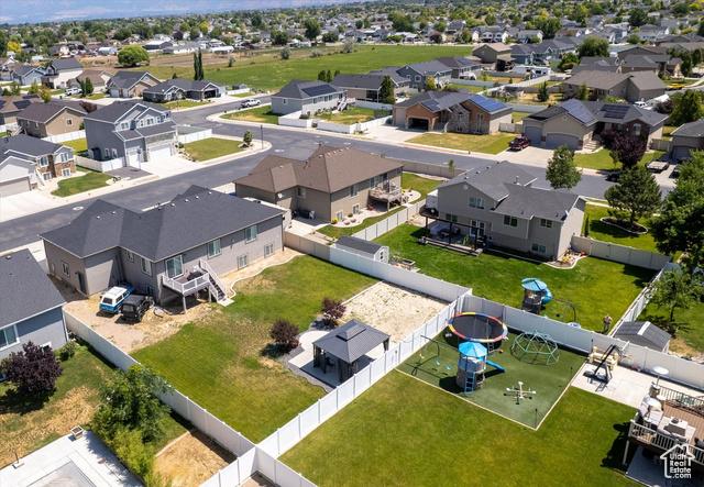 Hooper, Utah, 84315, United States, 5 Bedrooms Bedrooms, ,4 BathroomsBathrooms,Residential,For Sale,1929044