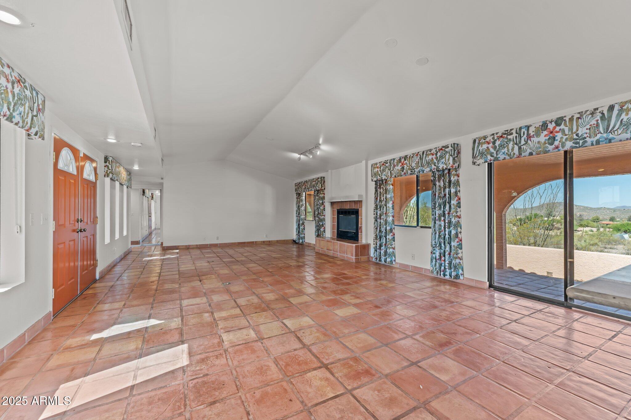 Wickenburg, Arizona, 85390, United States, 3 Bedrooms Bedrooms, ,3 BathroomsBathrooms,Residential,For Sale,1915938