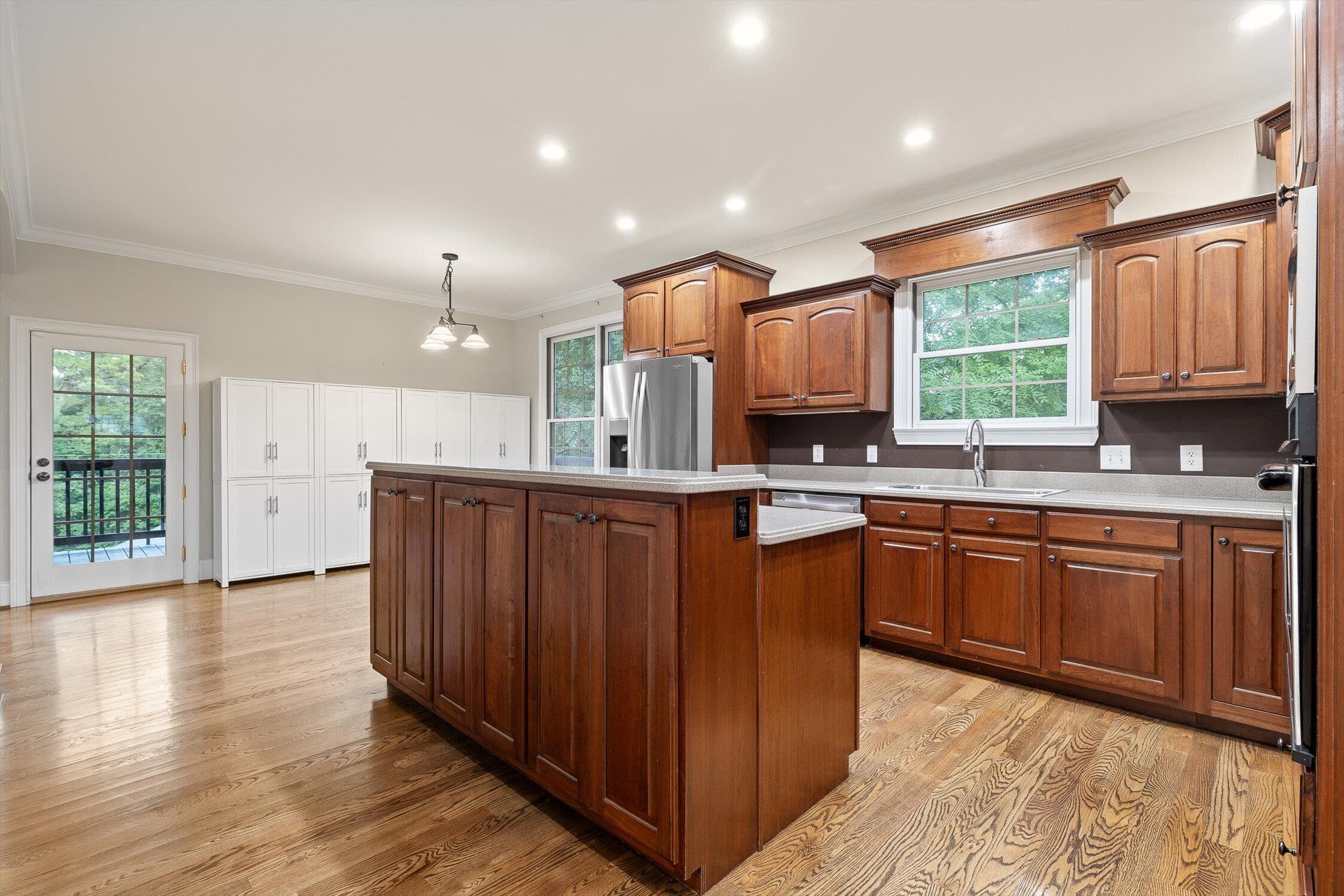 Cohutta, Georgia, 30710, United States, 5 Bedrooms Bedrooms, ,6 BathroomsBathrooms,Residential,For Sale,1917552