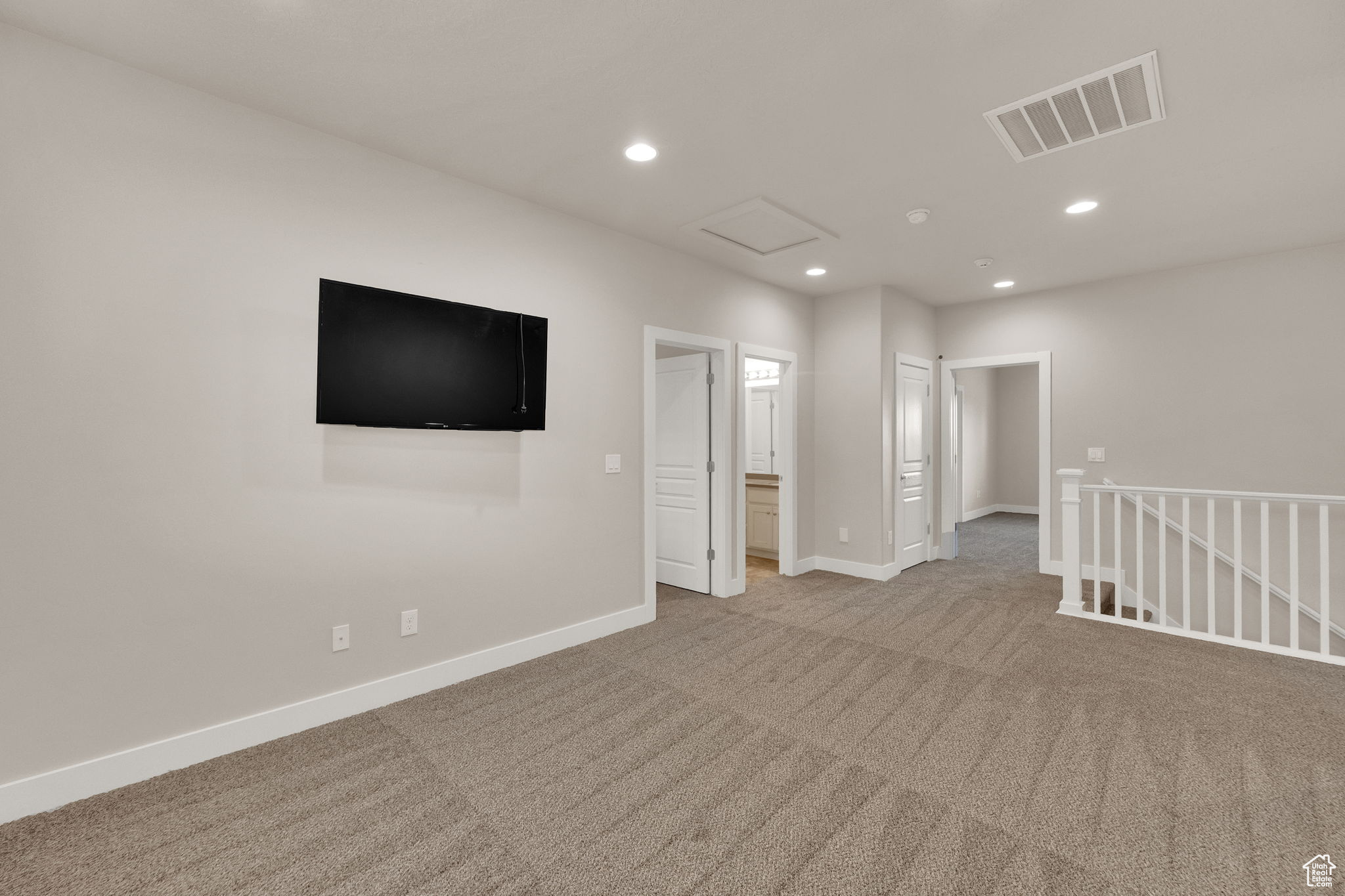 Herriman, Utah, 84096, United States, 5 Bedrooms Bedrooms, ,3 BathroomsBathrooms,Residential,For Sale,1991477