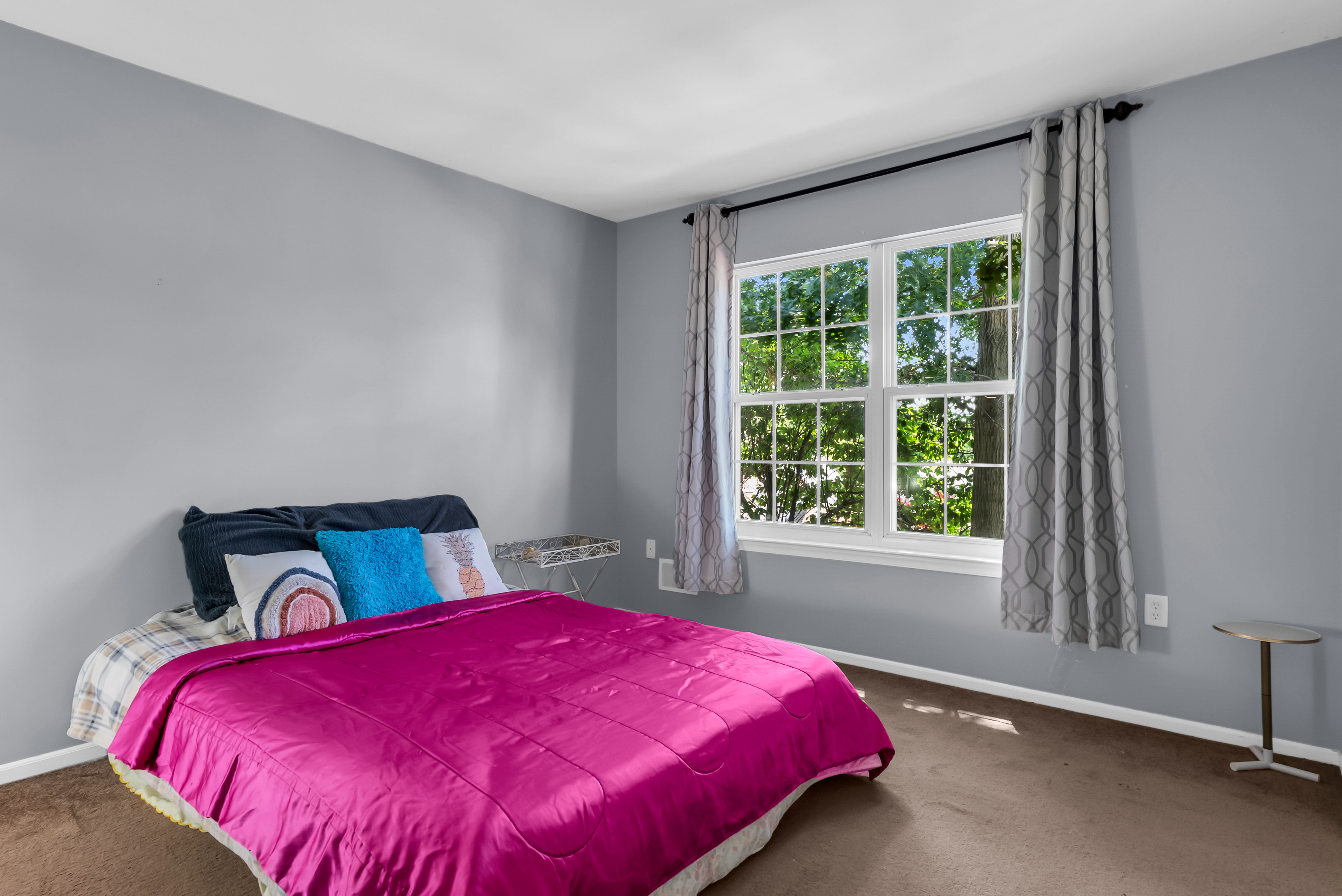  Woodland Hills Colonial Opportunity - 物件實景