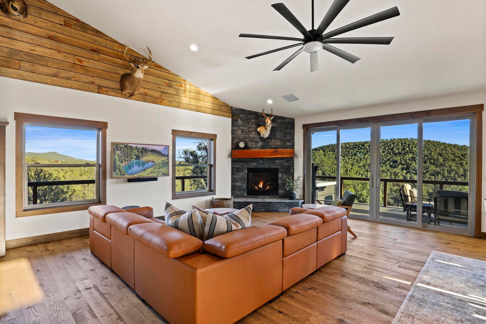Payson, Arizona, 85541, United States, 3 Bedrooms Bedrooms, ,1 BathroomBathrooms,Residential,For Sale,1906587