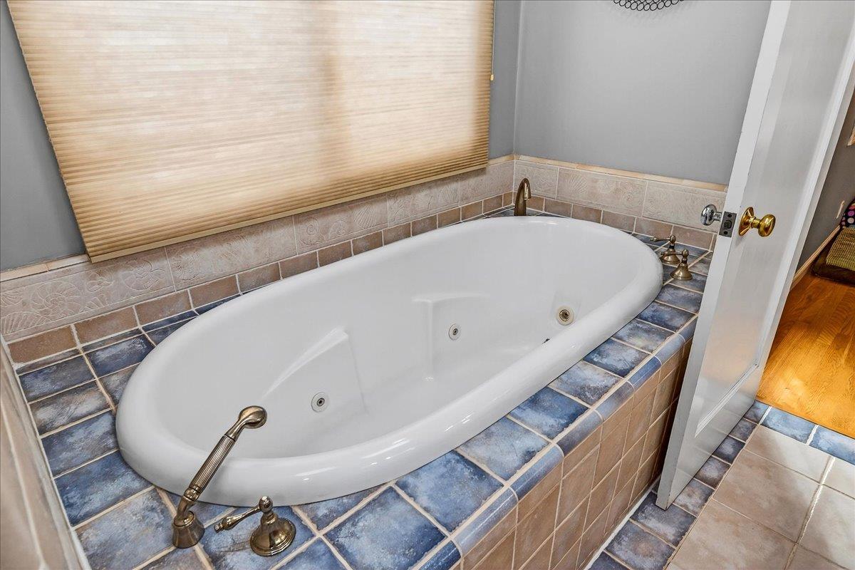 Saratoga, California, 95070, United States, 4 Bedrooms Bedrooms, ,3 BathroomsBathrooms,Residential,For Sale,1992834