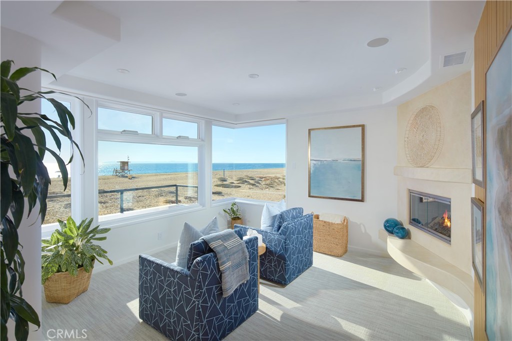 Newport Beach, California, 92661, United States, 7 Bedrooms Bedrooms, ,11 BathroomsBathrooms,Residential,For Sale,1877101