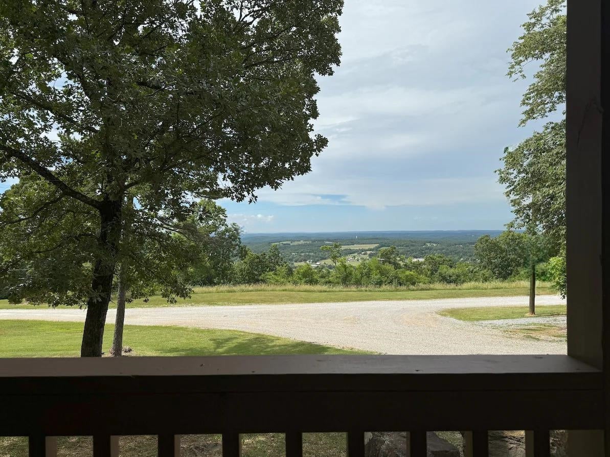 Mountain View, Arkansas, 72560, United States, 3 Bedrooms Bedrooms, ,2 BathroomsBathrooms,Residential,For Sale,1792514