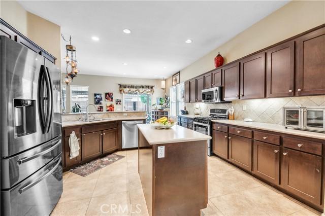 HEMET, California, 92545, United States, 4 Bedrooms Bedrooms, ,3 BathroomsBathrooms,Residential,For Sale,1826972