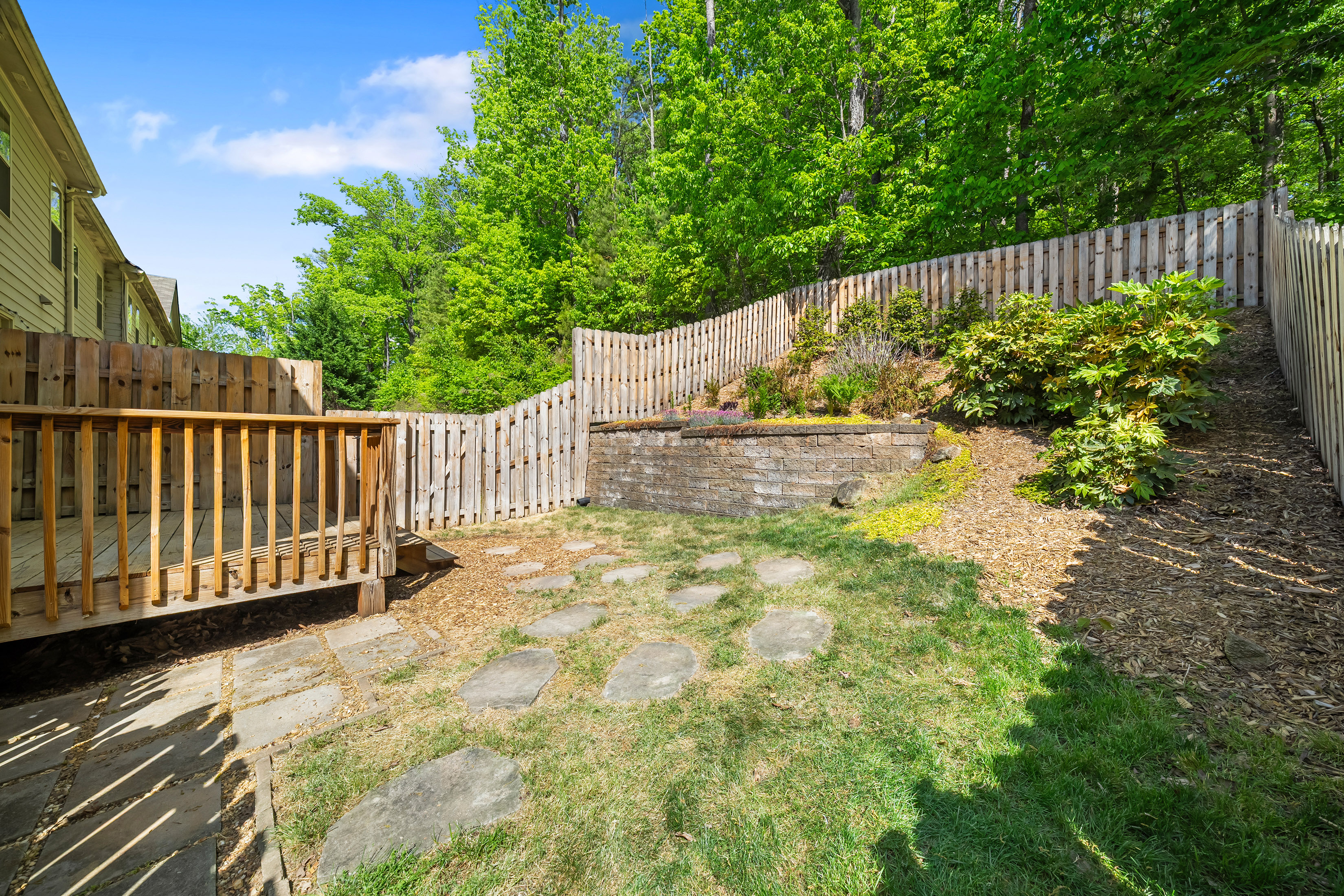  Beautifully Appointed End-Unit Townhome - 物件實景