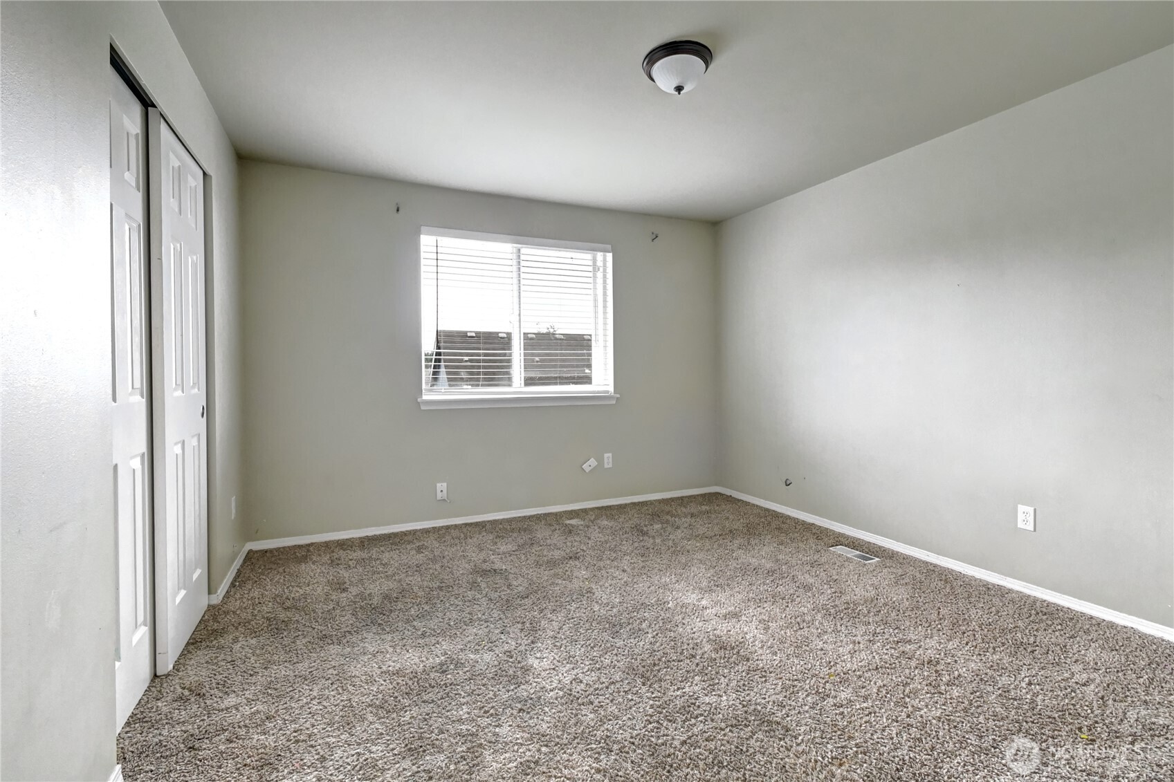 Covington, Washington, 98042, United States, 5 Bedrooms Bedrooms, ,3 BathroomsBathrooms,Residential,For Sale,2002094